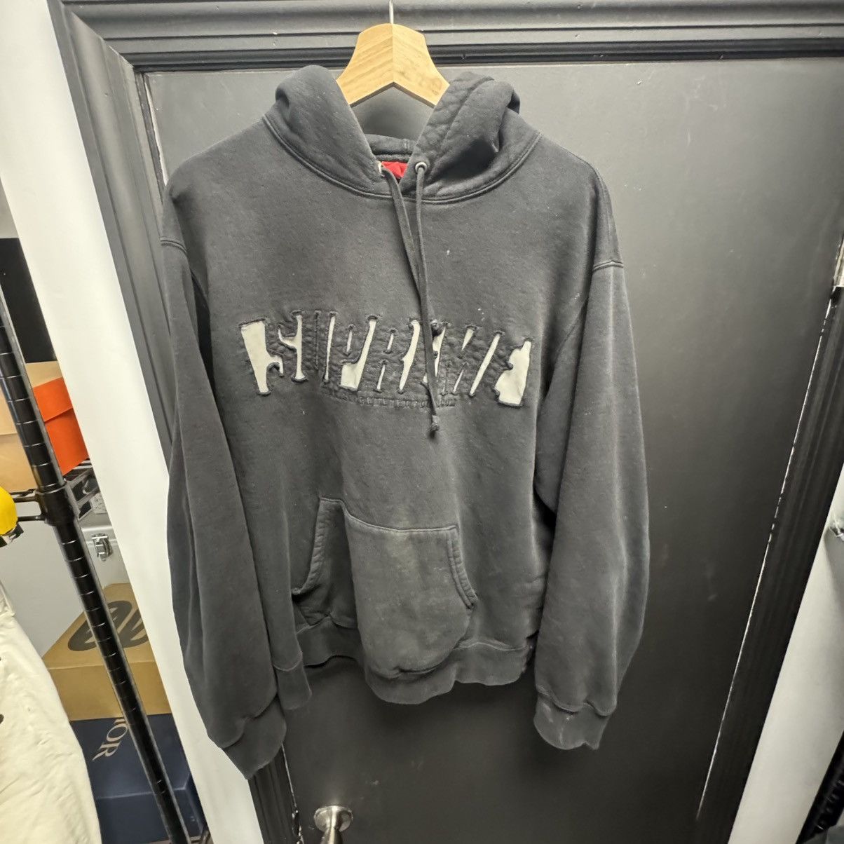 Supreme Supreme Cut Logo S/S Top Black Size US M / EU 48-50 / 2 - 1 Thumbnail