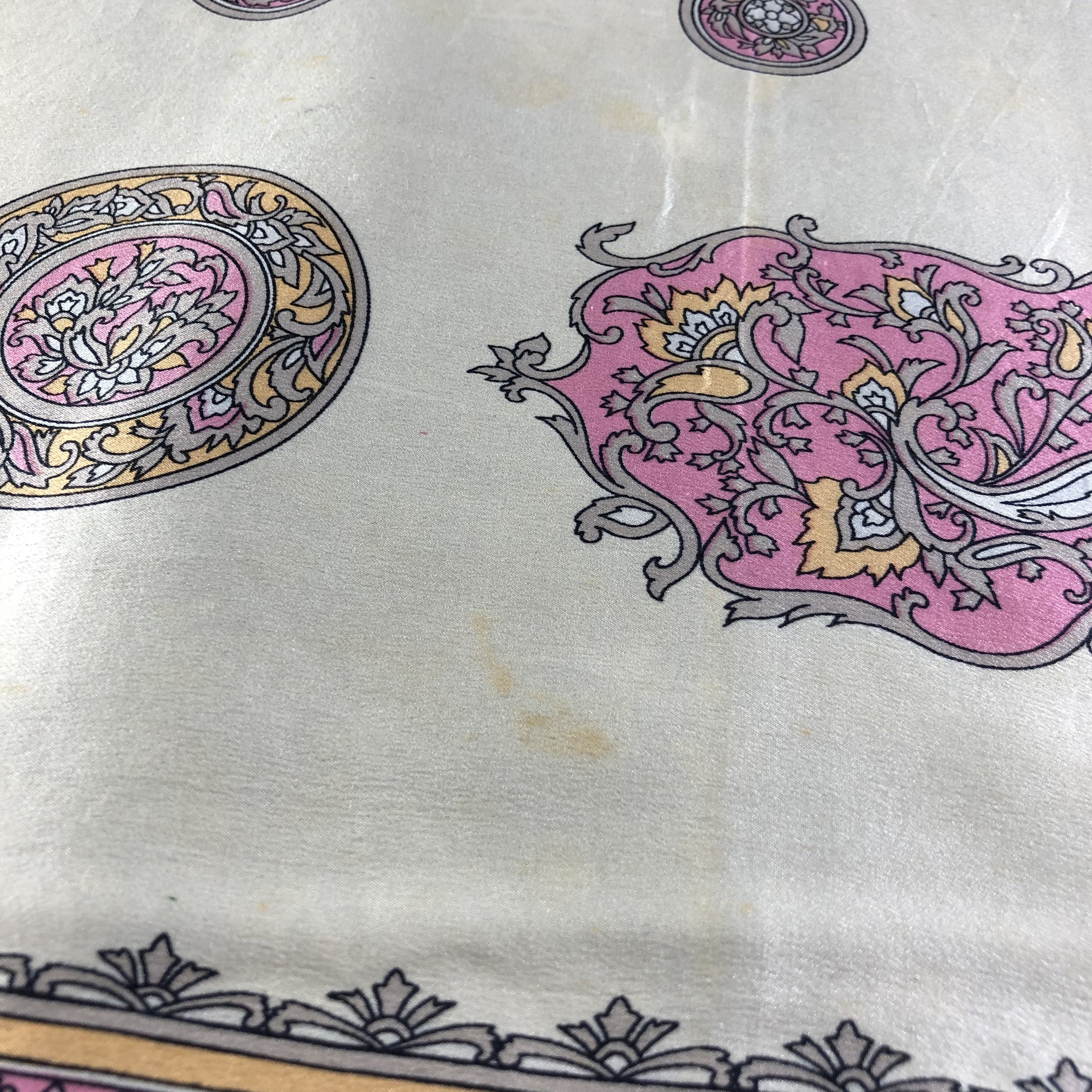 Vintage Vintage Luxury Design Hand Rolled Silk Scarf M410 Size ONE SIZE - 5 Thumbnail