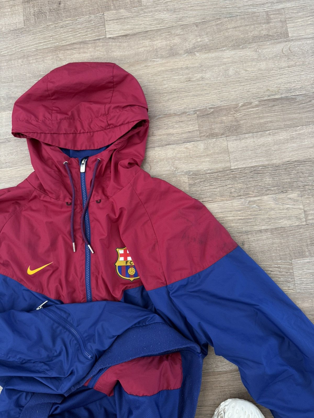 Nike Nike Y2K Barcelona Nylon Drill Soccer Blokecore Hype Jacket Size US XL / EU 56 / 4 - 12 Thumbnail