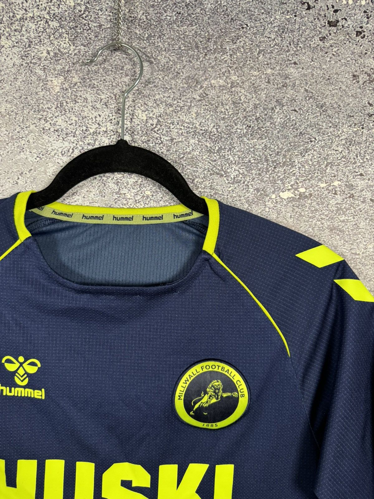 Hummel × Vintage Vintage Millwall FC 2022/23 Hummel Jersey Blokcore Small Size US S / EU 44-46 / 1 - 5 Thumbnail