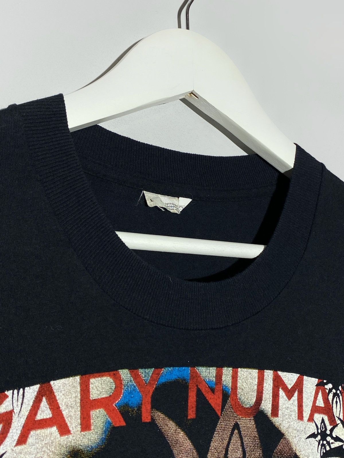 Band Tees Vintage 1990s Gary Numan Band Tee T-Shirt Y2K Size US L / EU 52-54 / 3 - 9 Thumbnail