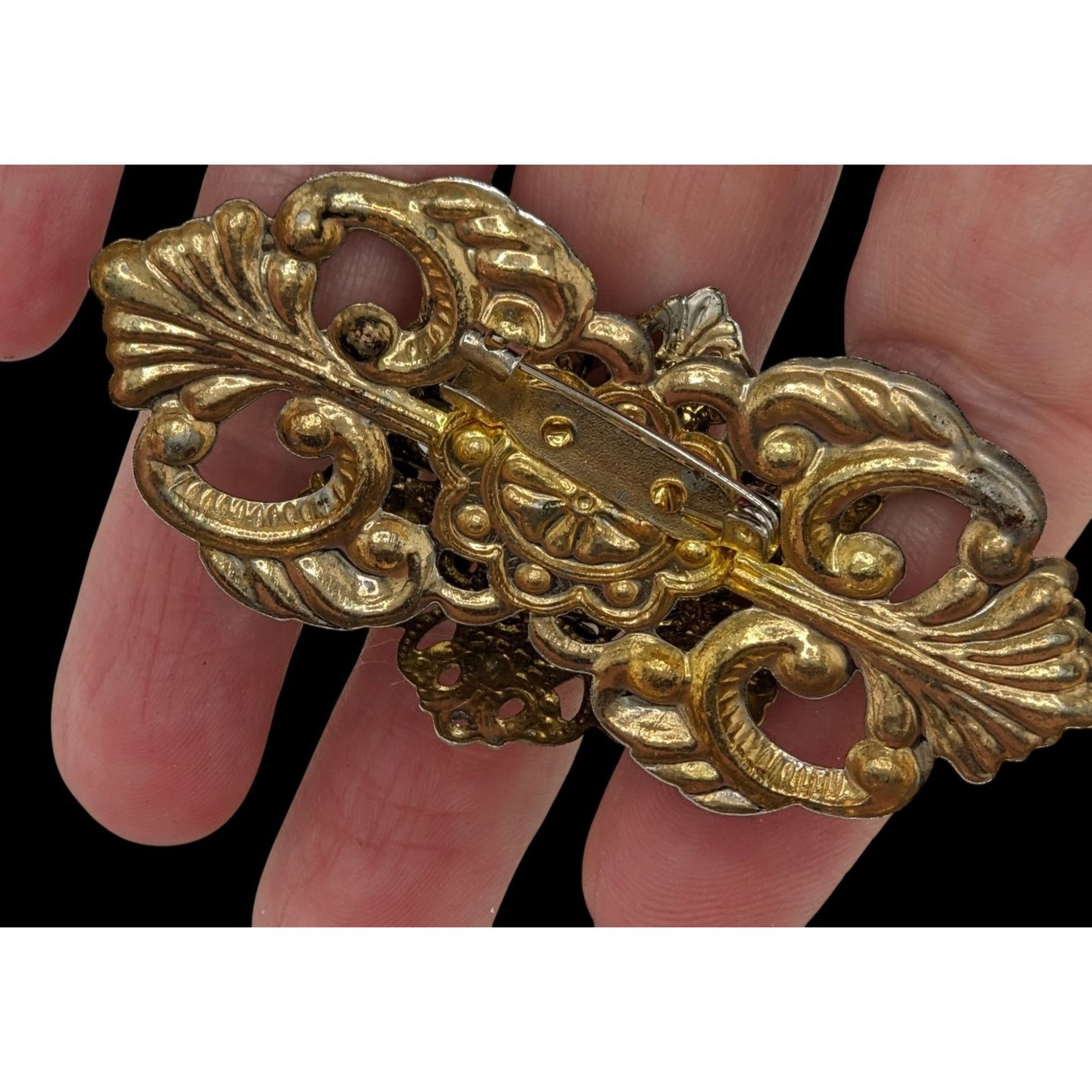 Handmade Vintage Victorian Style Gold Tone Brooch With Crystal Rhines Size ONE SIZE - 6 Thumbnail