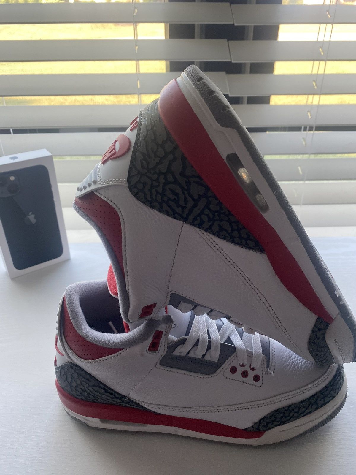 Jordan Brand × Nike (2022) Jordan 3 “Red Fire” Size US 7 / EU 40 - 6 Thumbnail