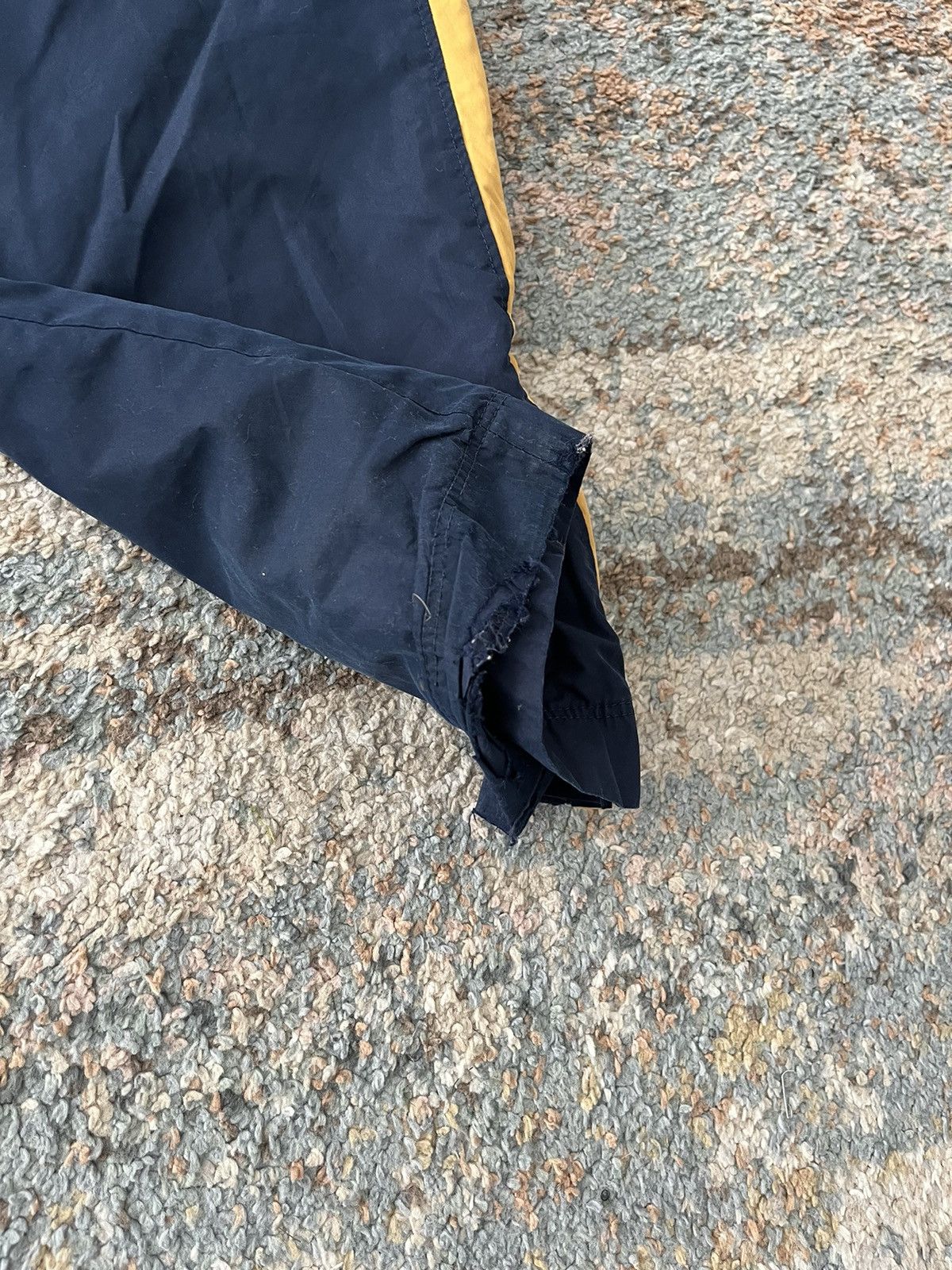 Vintage VTG Y2K Nike Sweatpants swishy Blue XL Distressed yellow Size US 32 / EU 48 - 3 Thumbnail