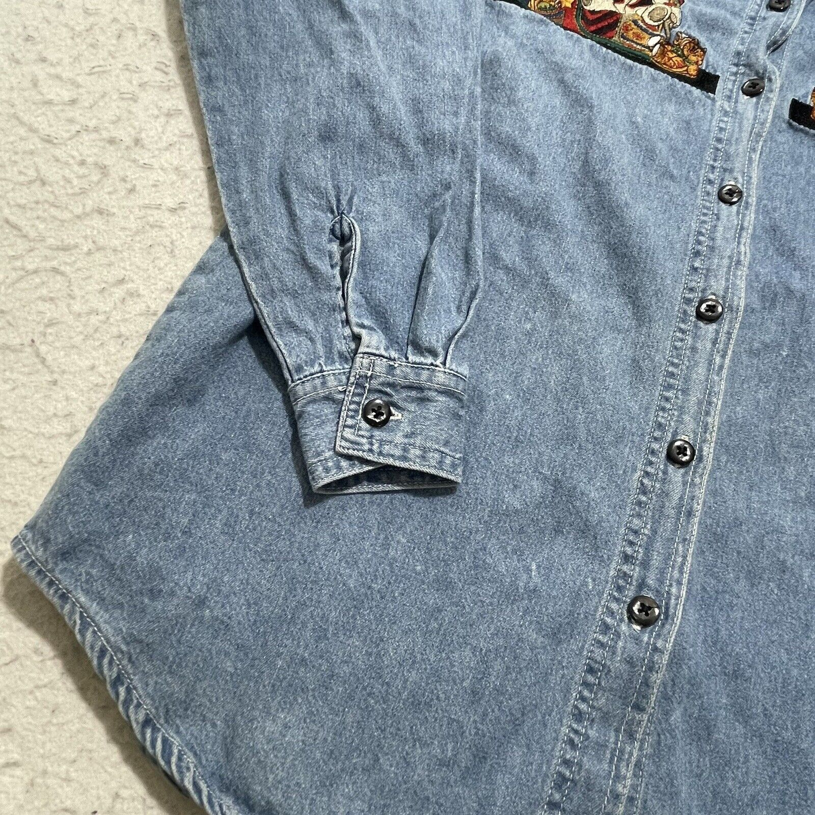 Vintage Vintage Bobbie Brooks Button Up Denim Shirt Christmas Toys Size S / US 4 / IT 40 - 5 Thumbnail