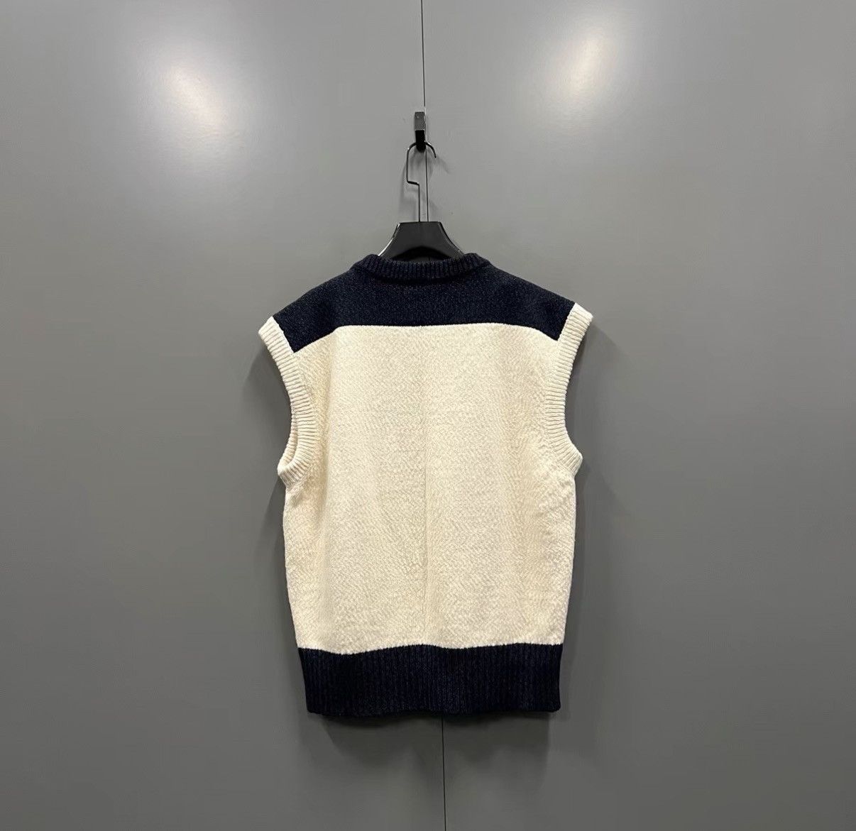 Dior Dior × Denim Tears Color-block V-neck Knit Vest J41 Size XL / US 12-14 / IT 48-50 - 2 Thumbnail