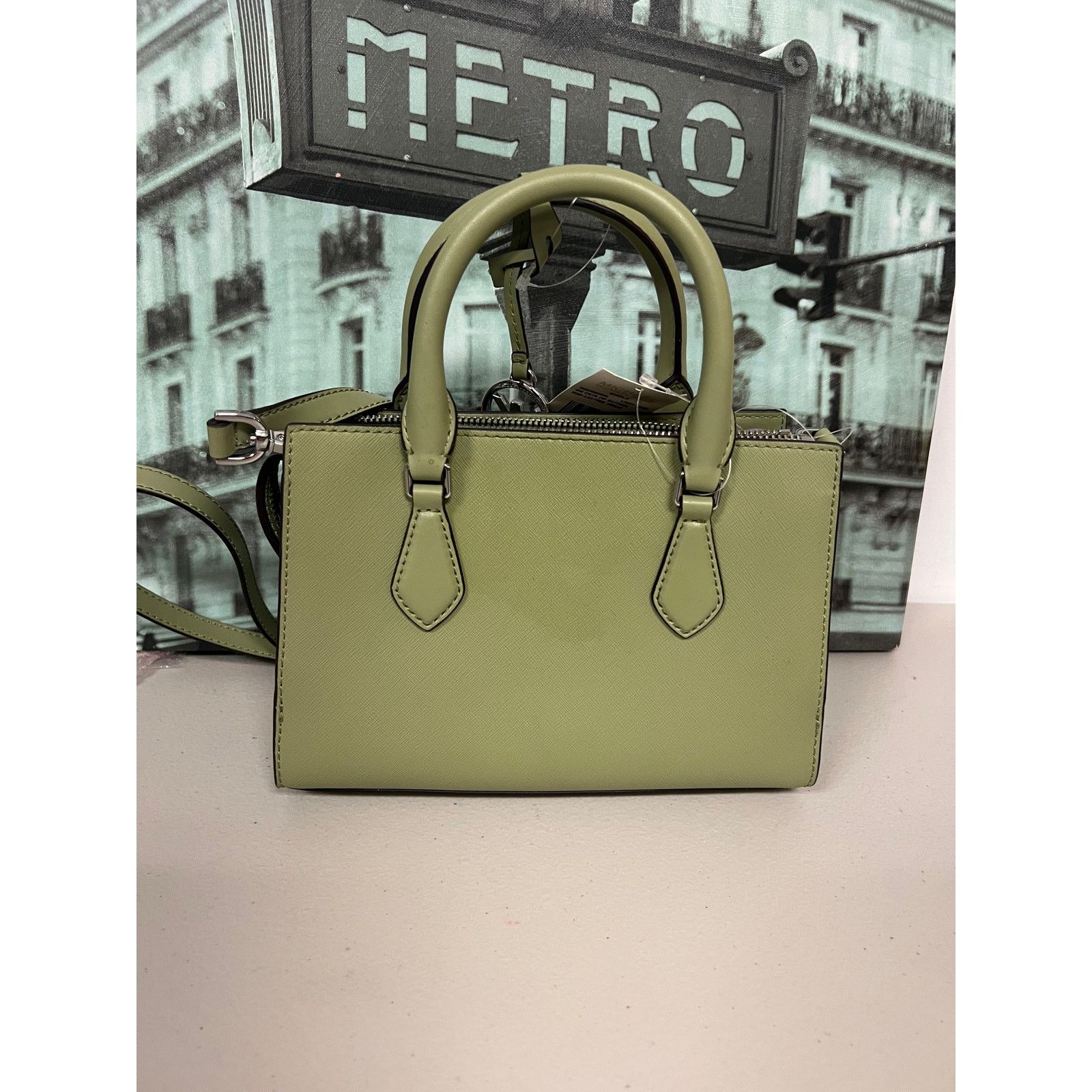 Michael Kors Michael Kors 35S3S6HS5L Sheila Small Satchel Size ONE SIZE - 2 Thumbnail