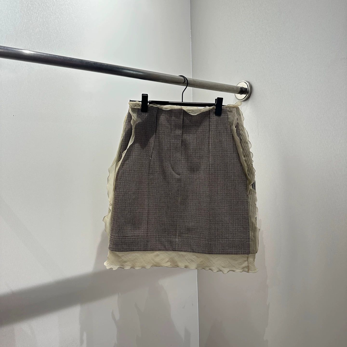 Fendi Fendi feb496 paneled ruffled houndstooth wool skirt 36 Size 25" / US 0 / IT 36 - 1 Thumbnail