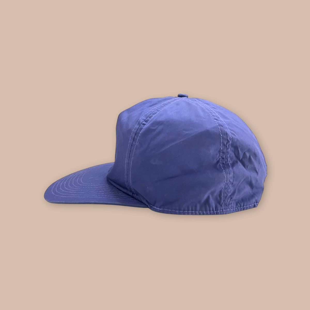 Vintage NIKE 80’s Embroidered Swoosh Nylon CAP