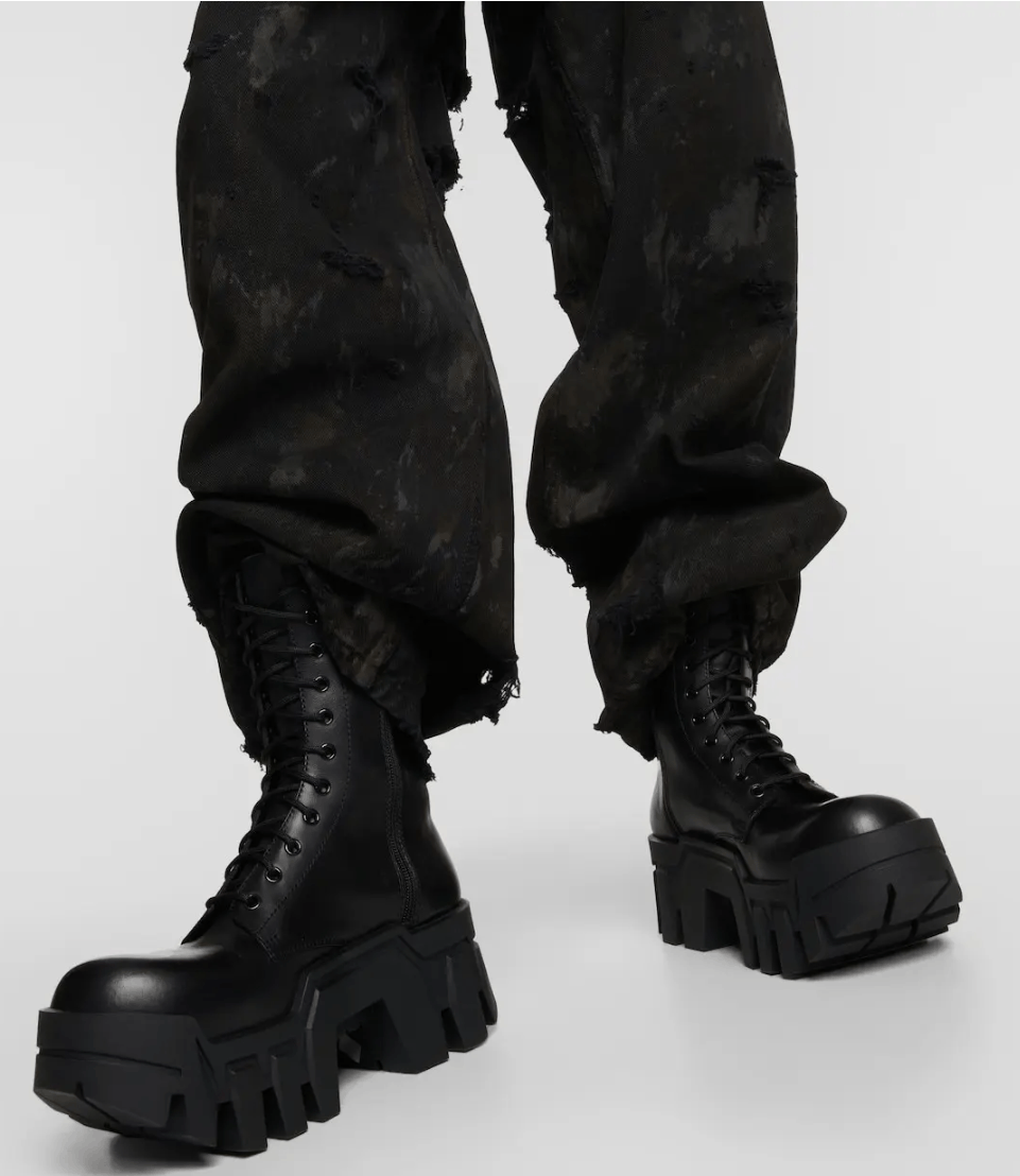Balenciaga BALENCIAGA Bulldozer Lace-up Boots Size US 9 / EU 42 - 2 Thumbnail