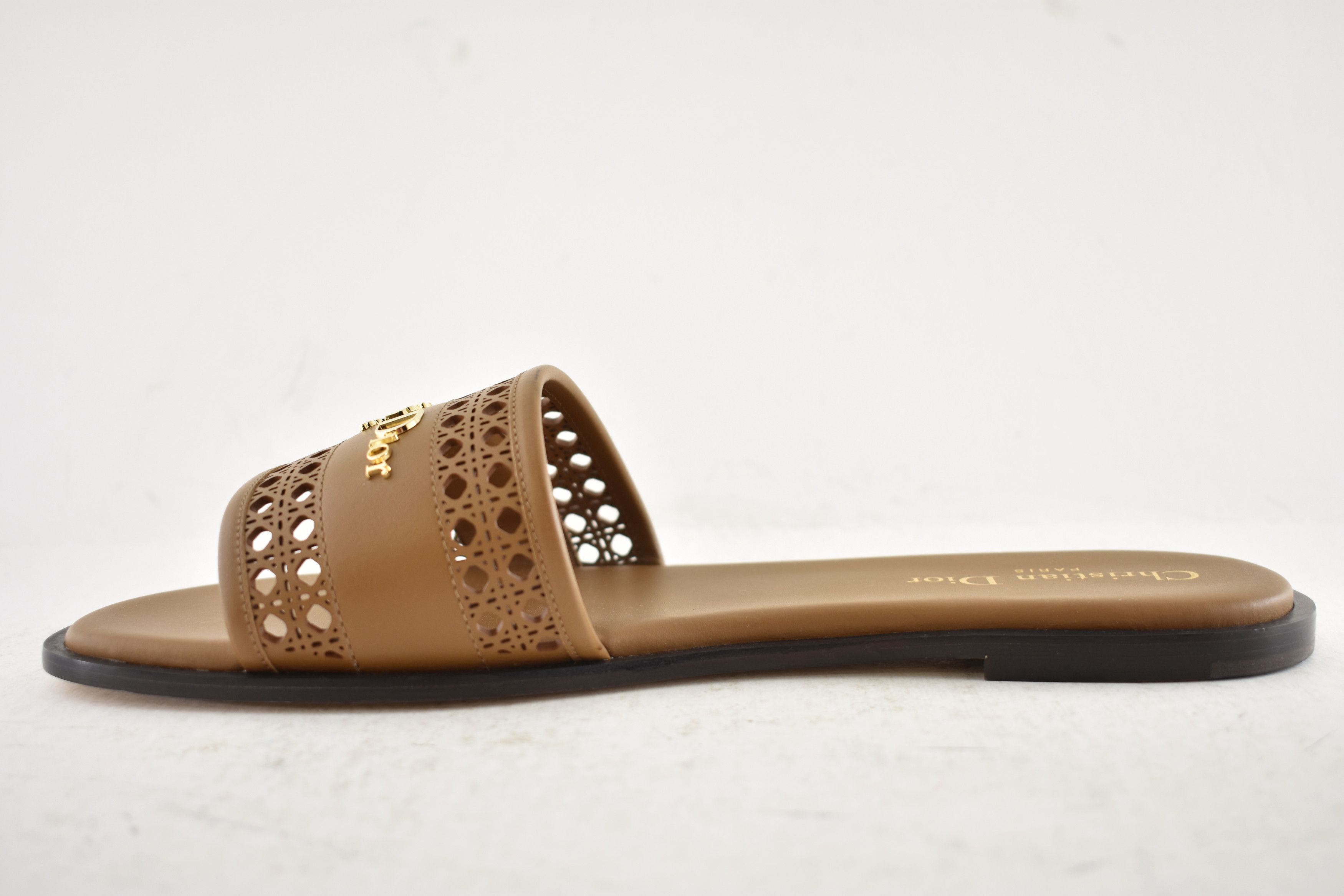 Dior Dior D-Lane Dway Micro Cannage Leather Slide Flat Sandal 37 Size US 7 / IT 37 - 14 Thumbnail