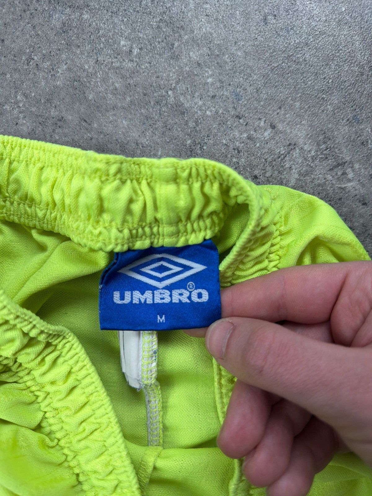 Umbro 90S Logo Striped Neon Yellow Football Shorts Size US 32 / EU 48 - 3 Thumbnail