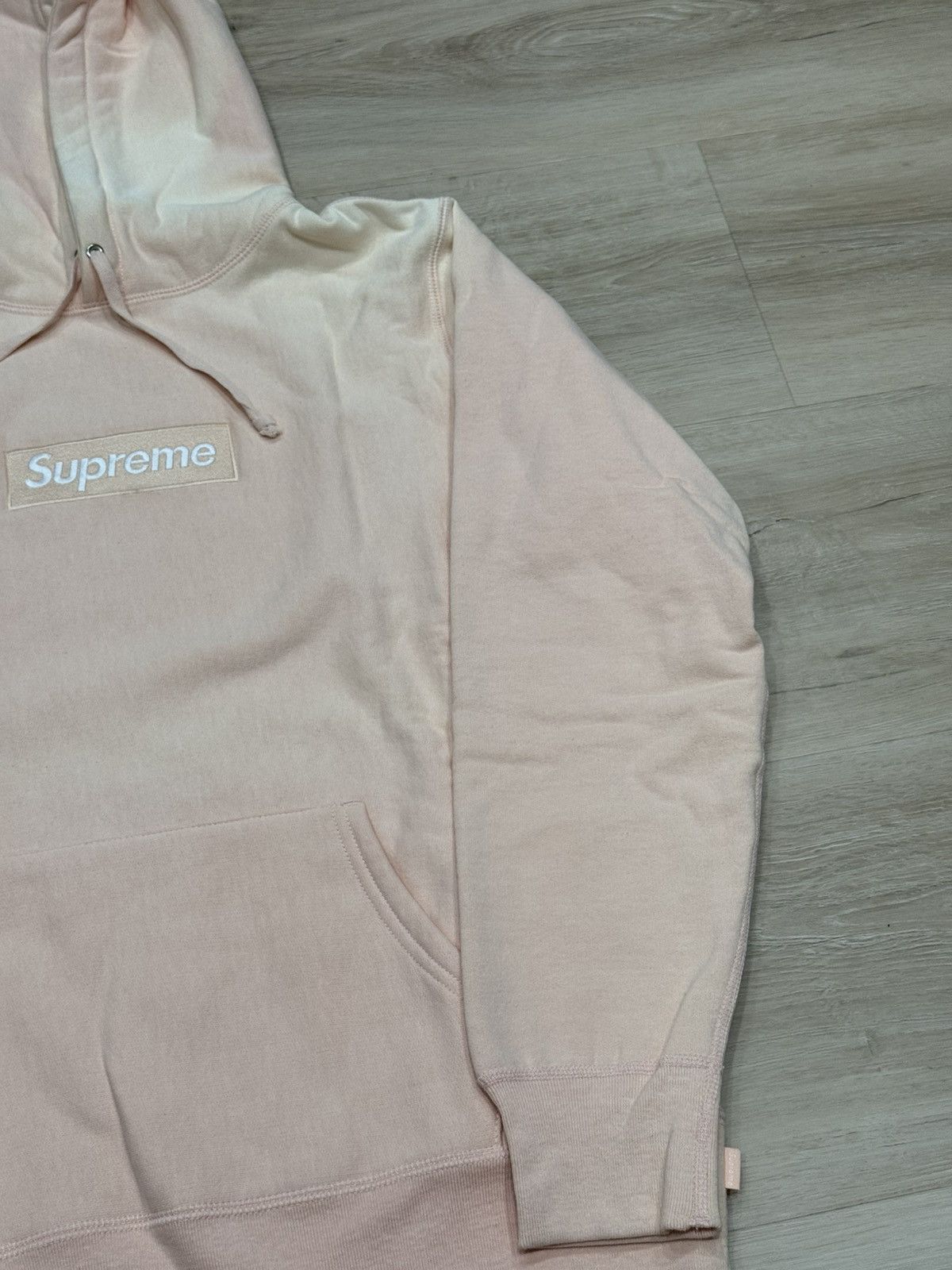 Supreme Supreme FW16 Peach Box Logo Hoodie Size US M / EU 48-50 / 2 - 7 Thumbnail