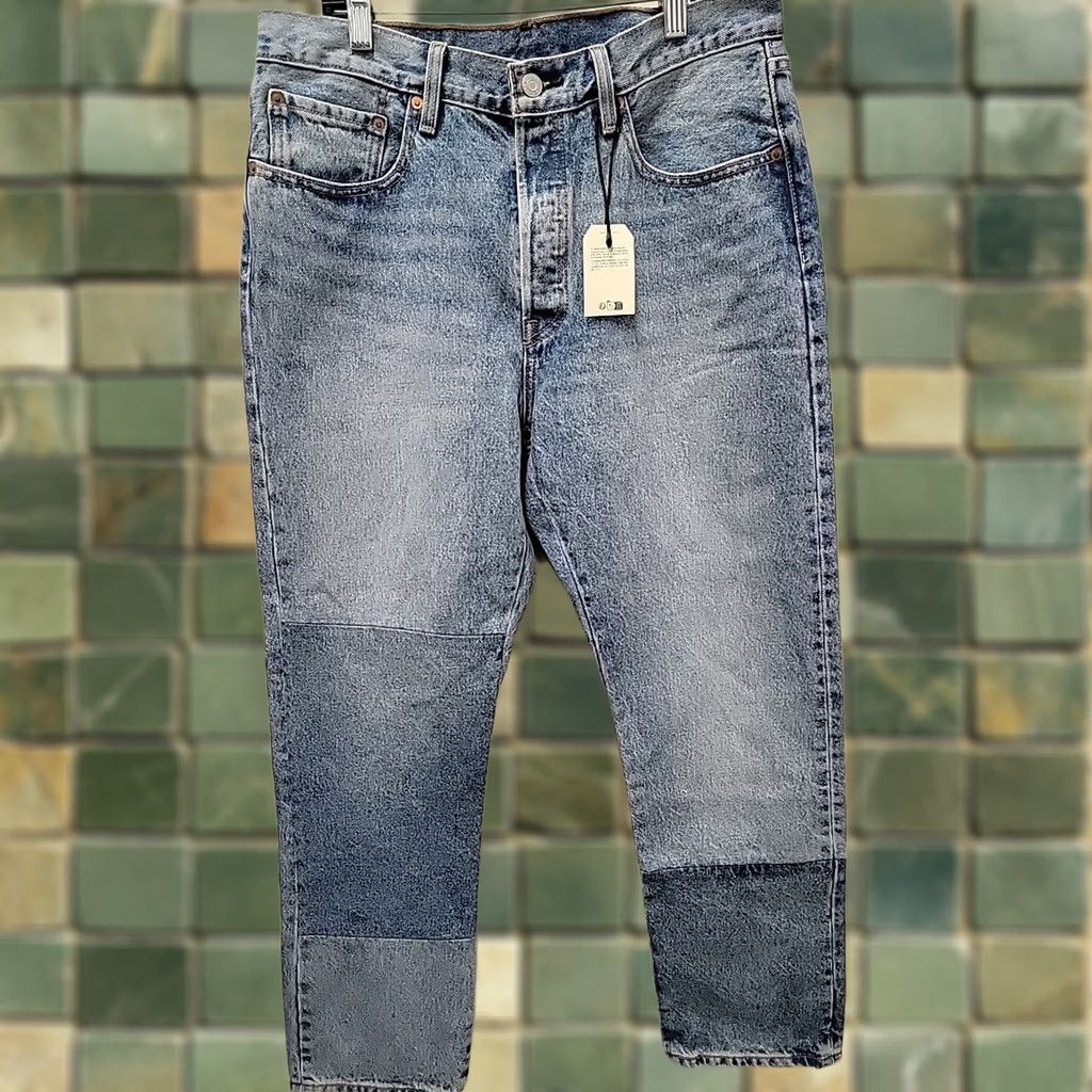 Levi's Levi's 501 Jeans Women's Blue Denim 31x30 Regular Inseam 5-Pocket Patchwork Pants NWT Vintage-Free Molded 501 Series Size 24" / US 00 / IT 34 - 1 Thumbnail