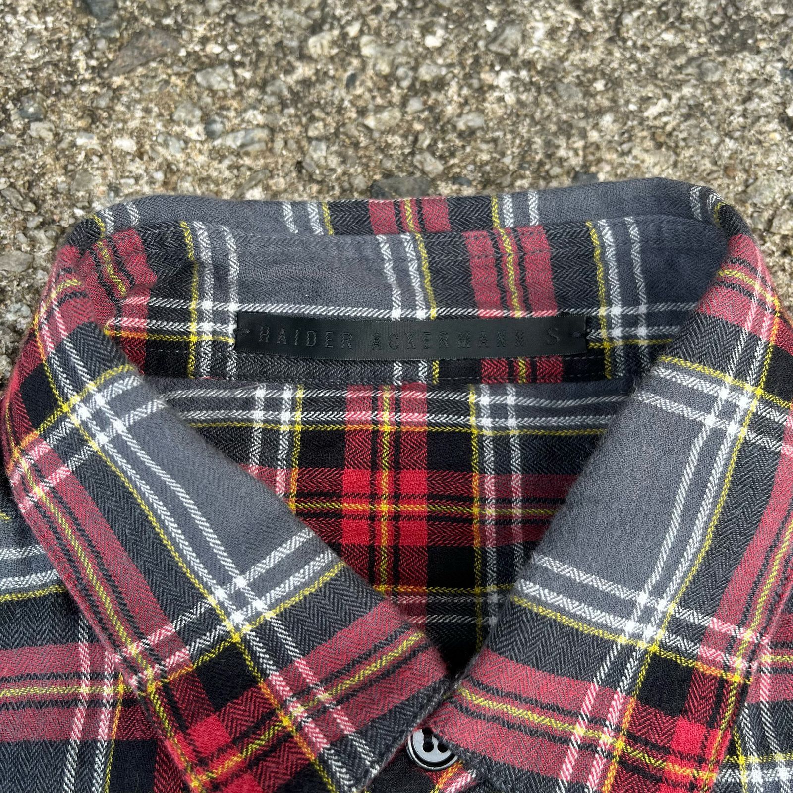 Haider Ackermann Haider Ackermann Plaid Flannel Shit Size US S / EU 44-46 / 1 - 3 Thumbnail