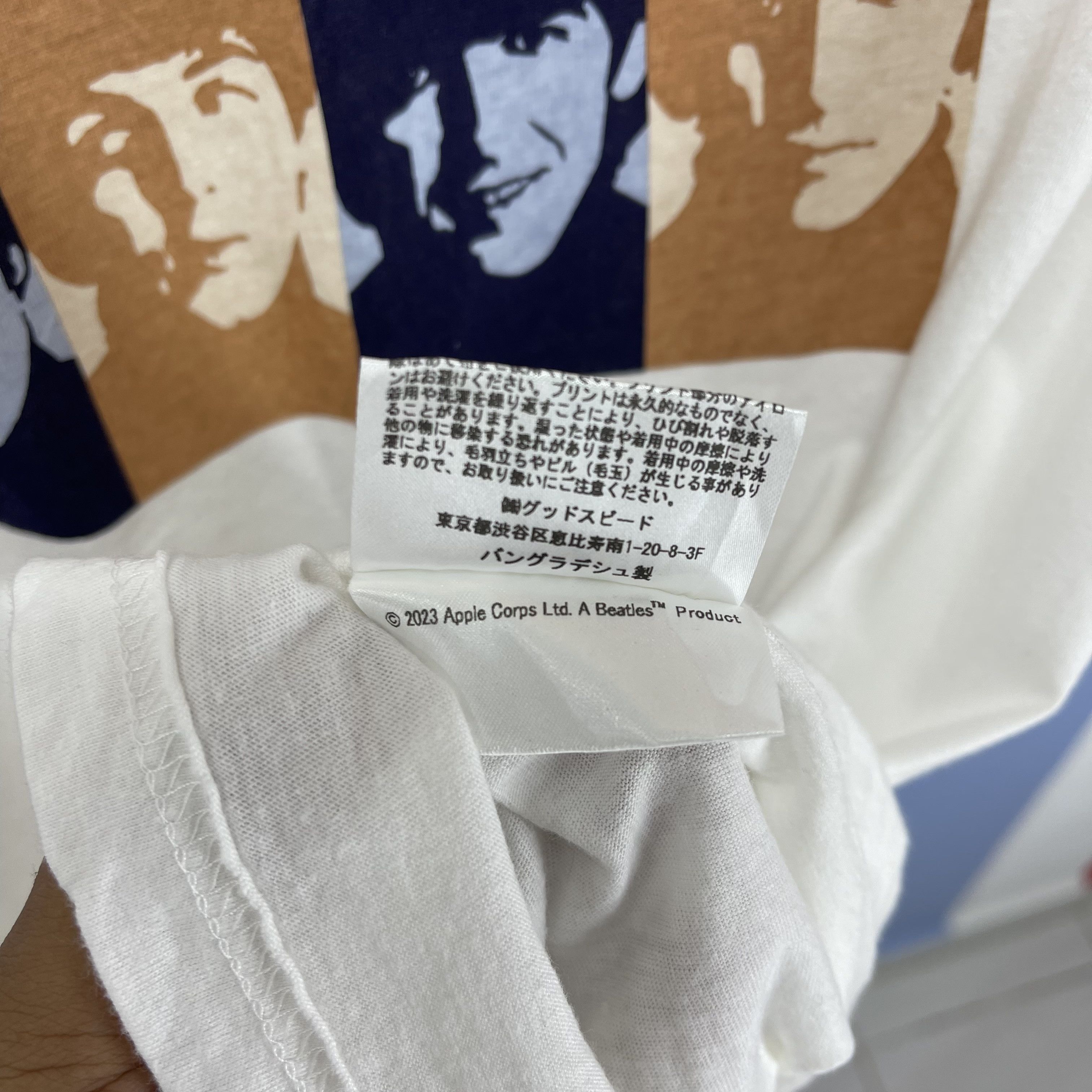 Band Tees THE BEATLES Crew Neck T Shirt #1775/07 Size US S / EU 44-46 / 1 - 5 Thumbnail