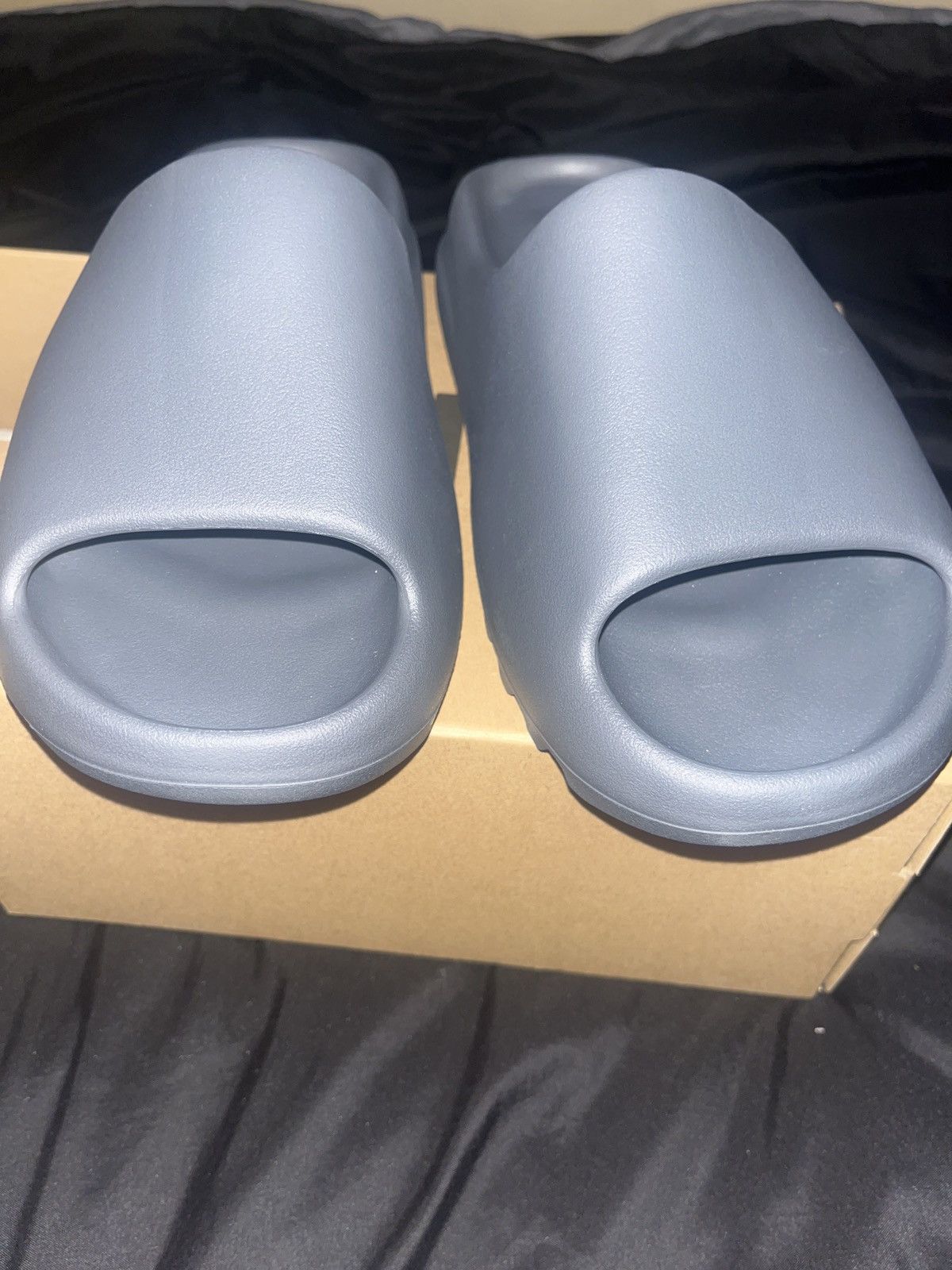 yezzy slide adidas