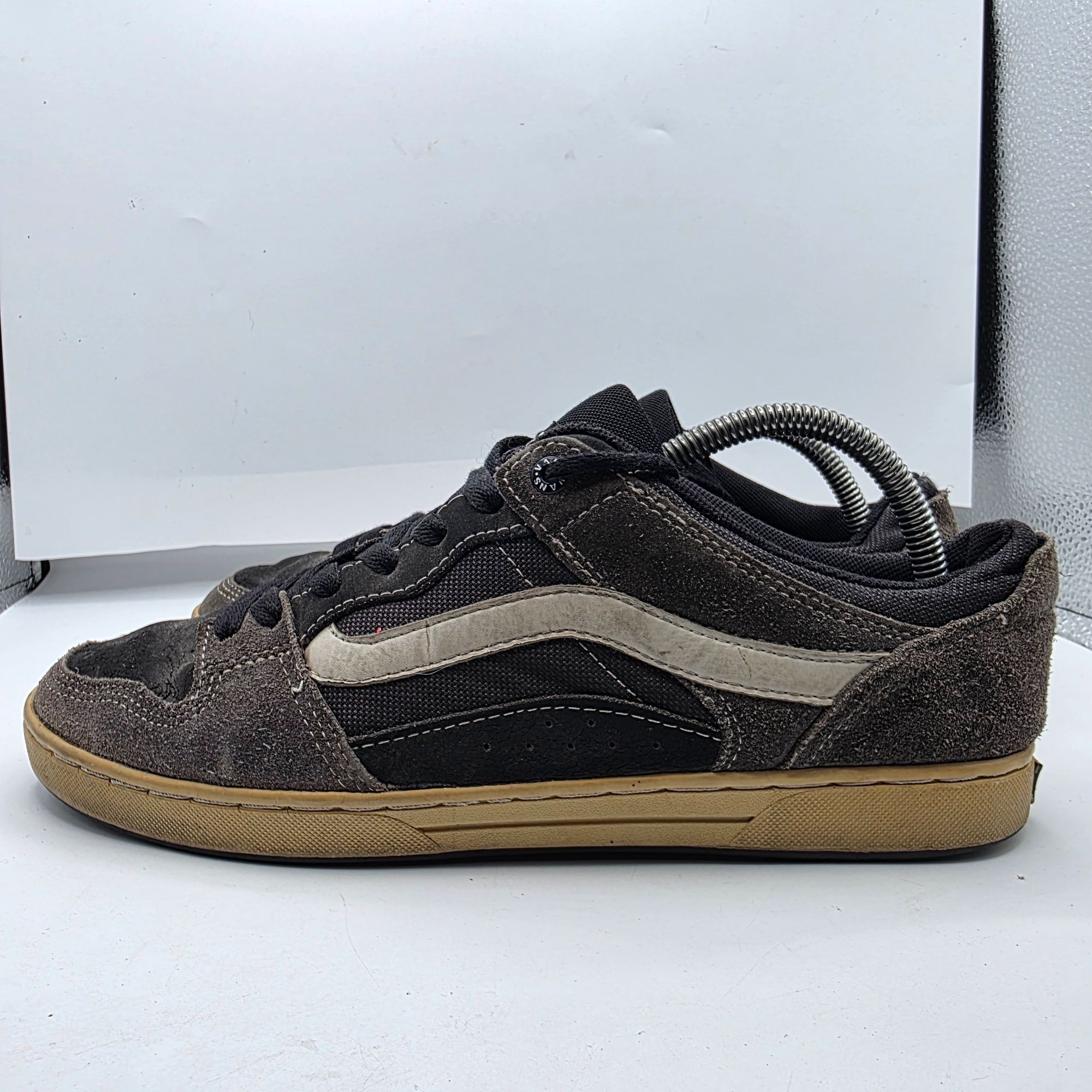 Vans Vans Skate Shoes Mens 9.5 Black Sneakers Casual Low Top Sued Size US 9.5 / EU 42-43 - 15 Thumbnail