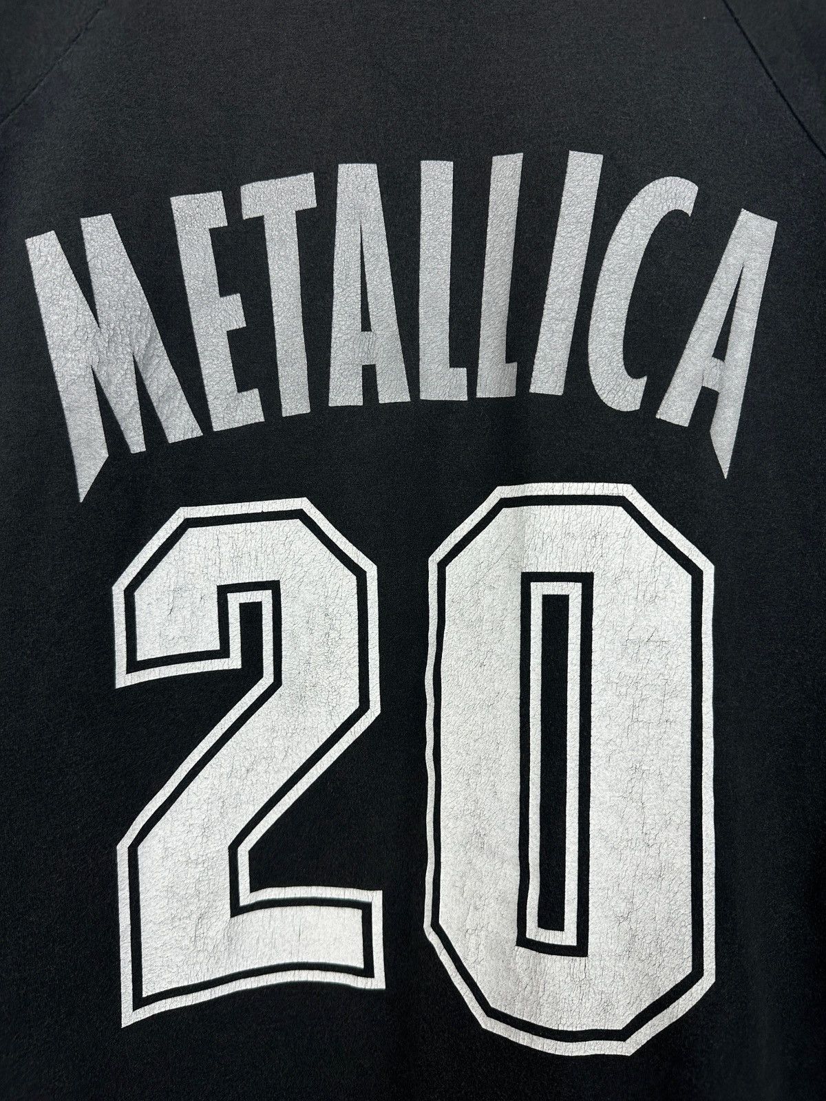 Band Tees Vintage Metallica 20th Anniversary 1981-2001 Giant T-Shirt Size US L / EU 52-54 / 3 - 17 Thumbnail