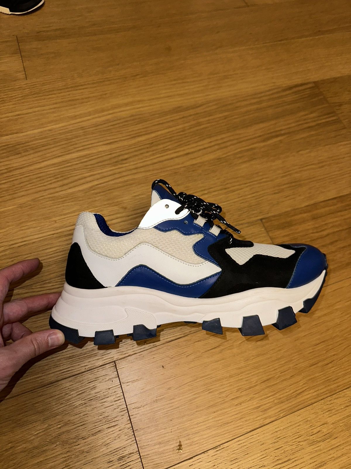 Cinzia Araia CINZIA ARAIA FABRIC AND LEATHER SNEAKERS Size US 10 / EU 43 - 1 Thumbnail