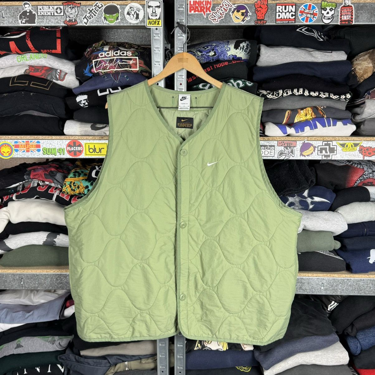 Nike NIKE LIFE MILITARY STYLE INSULATED LINER VEST Sz X-LARGE Size US XL / EU 56 / 4 - 1 Thumbnail