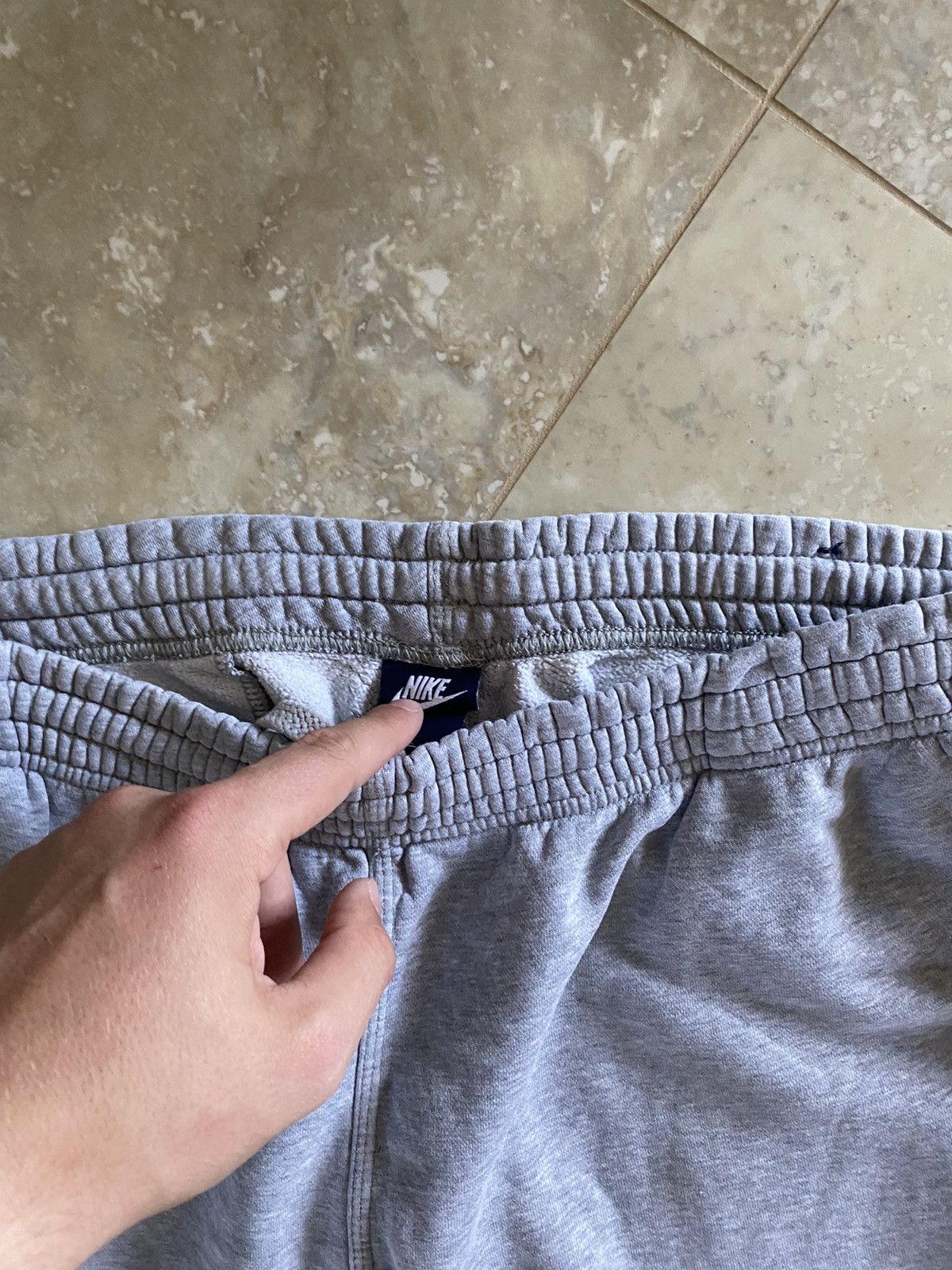 Nike Vintage Nike Baggy Grey Swosh Logo Sweatpants Streetwear Y2k Size US 34 / EU 50 - 5 Thumbnail