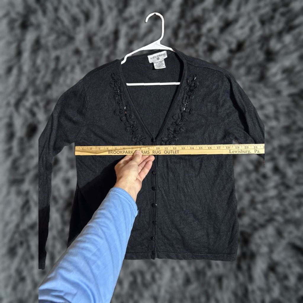 Vintage Kathy Ireland Cardigan Sweater Womens M Black Wool Blend Beaded Embroidered Size M / US 6-8 / IT 42-44 - 1 Thumbnail