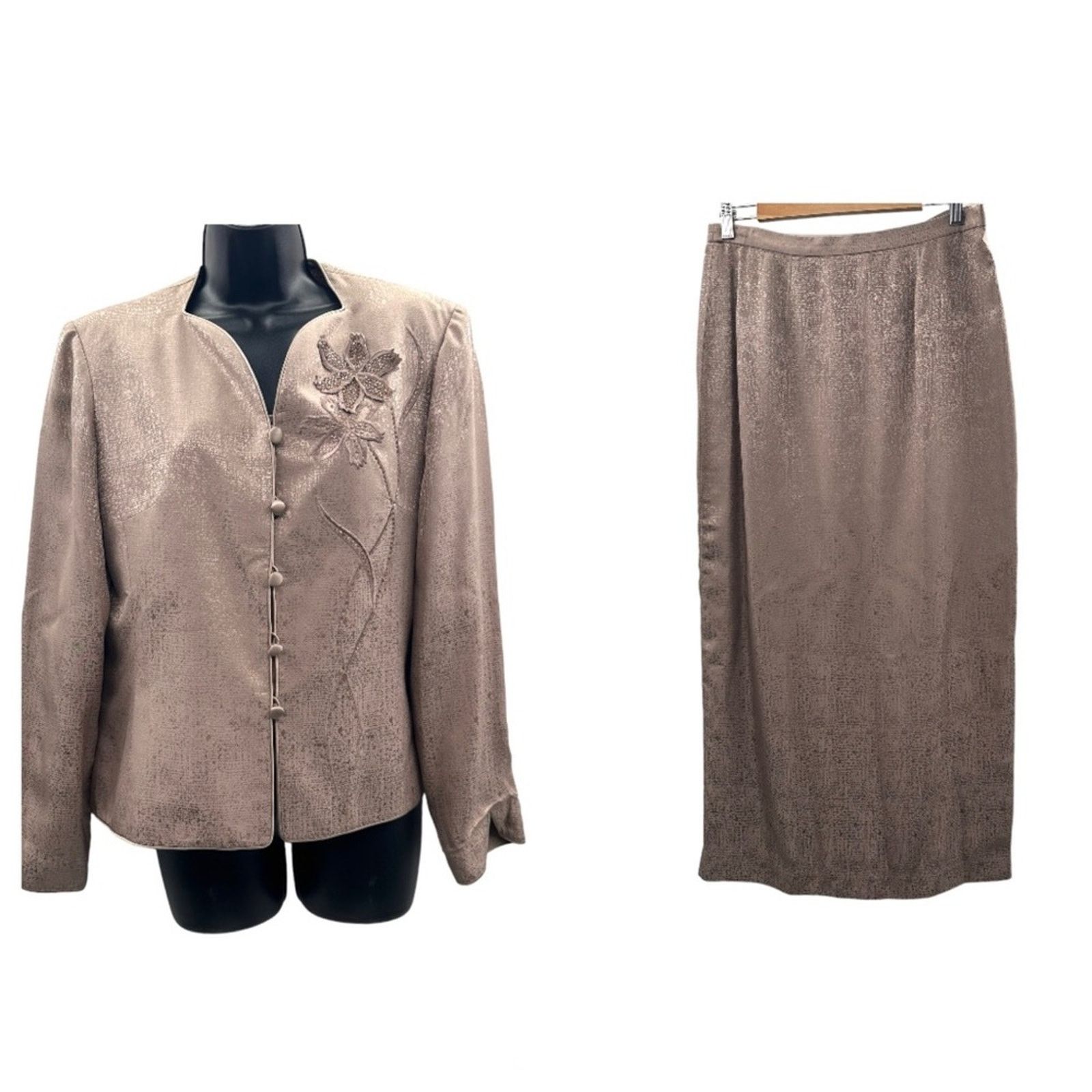 Adrianna Papell Adrianna Papell 100% Silk Beige Blazer Skirt Set Size 12 Size XL / US 12-14 / IT 48-50 - 1 Thumbnail