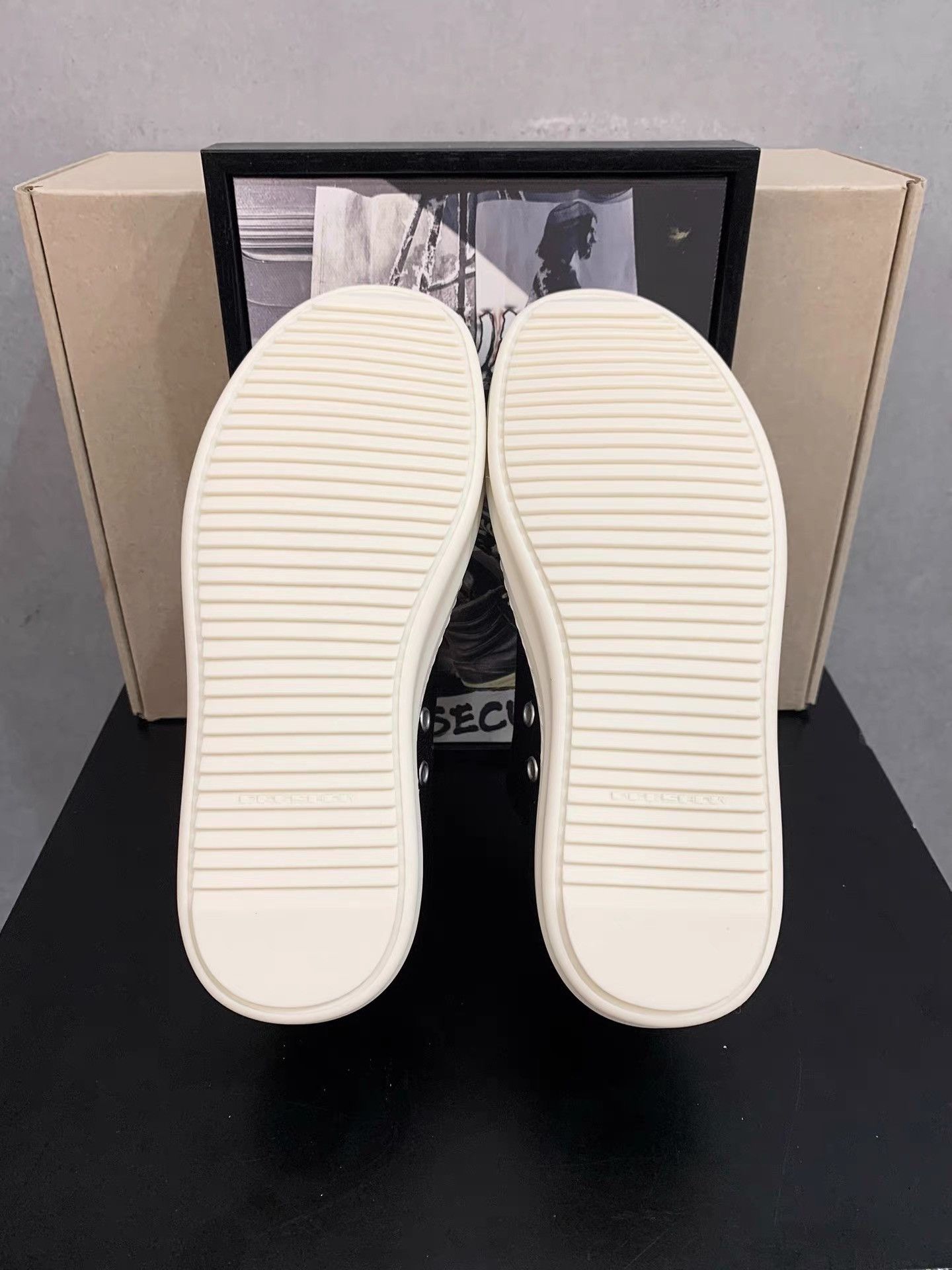 Rick Owens Rick Owens 25SS Drkshdw Long Tongue Low Top Shoes K34 Size US 7 / IT 37 - 8 Thumbnail