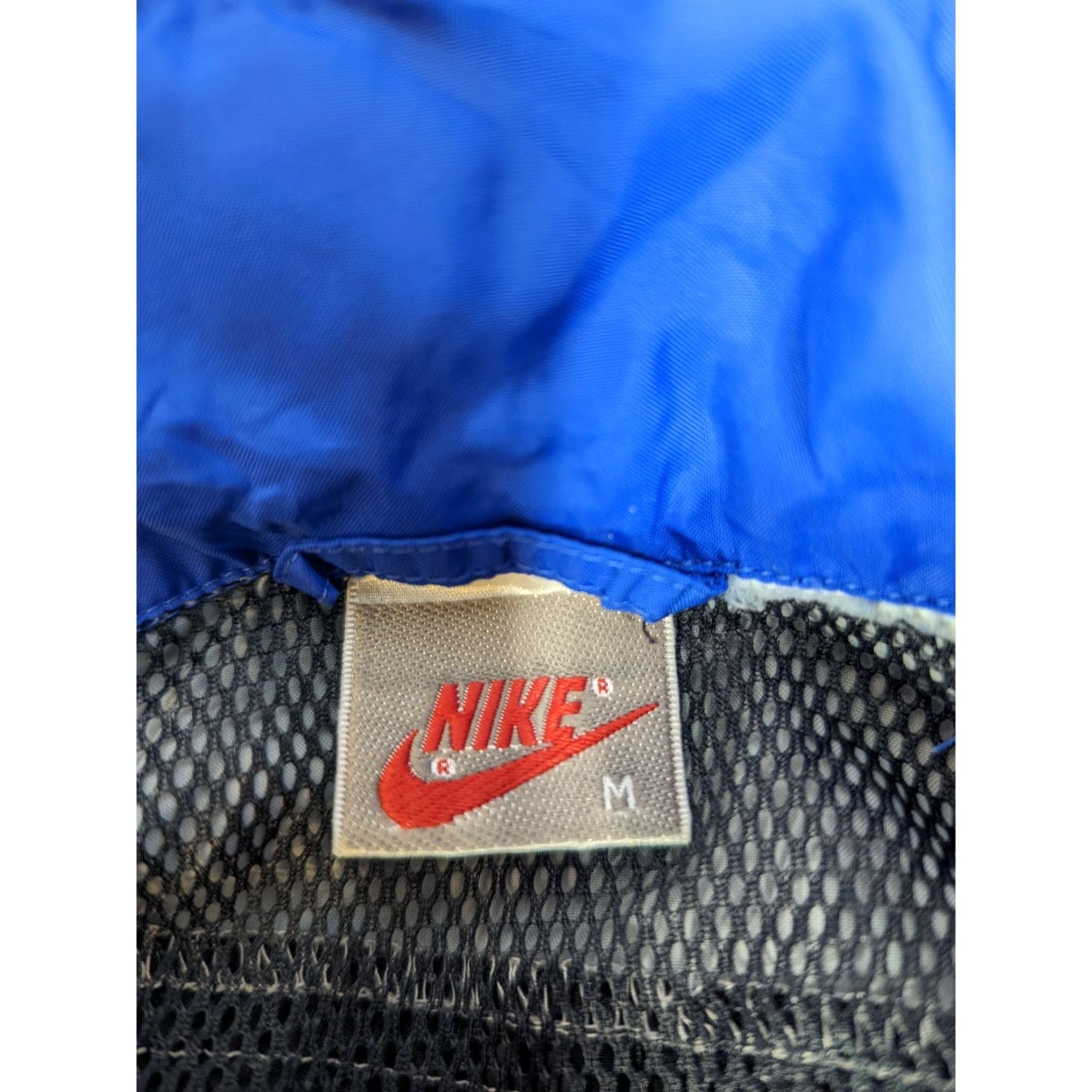 Nike VINTAGE Nike Jacket Medium Full Zip Soft Shell White Tag Blue 90s Logo Geometric Embroidered Nike Mens Size US M / EU 48-50 / 2 - 2 Thumbnail