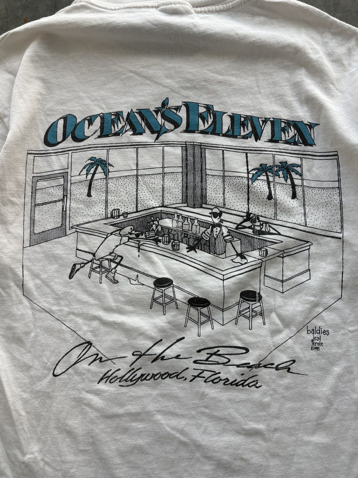 Vintage Vintage 90s Oceans Eleven Graphic Tee Size US M / EU 48-50 / 2 - 2 Thumbnail