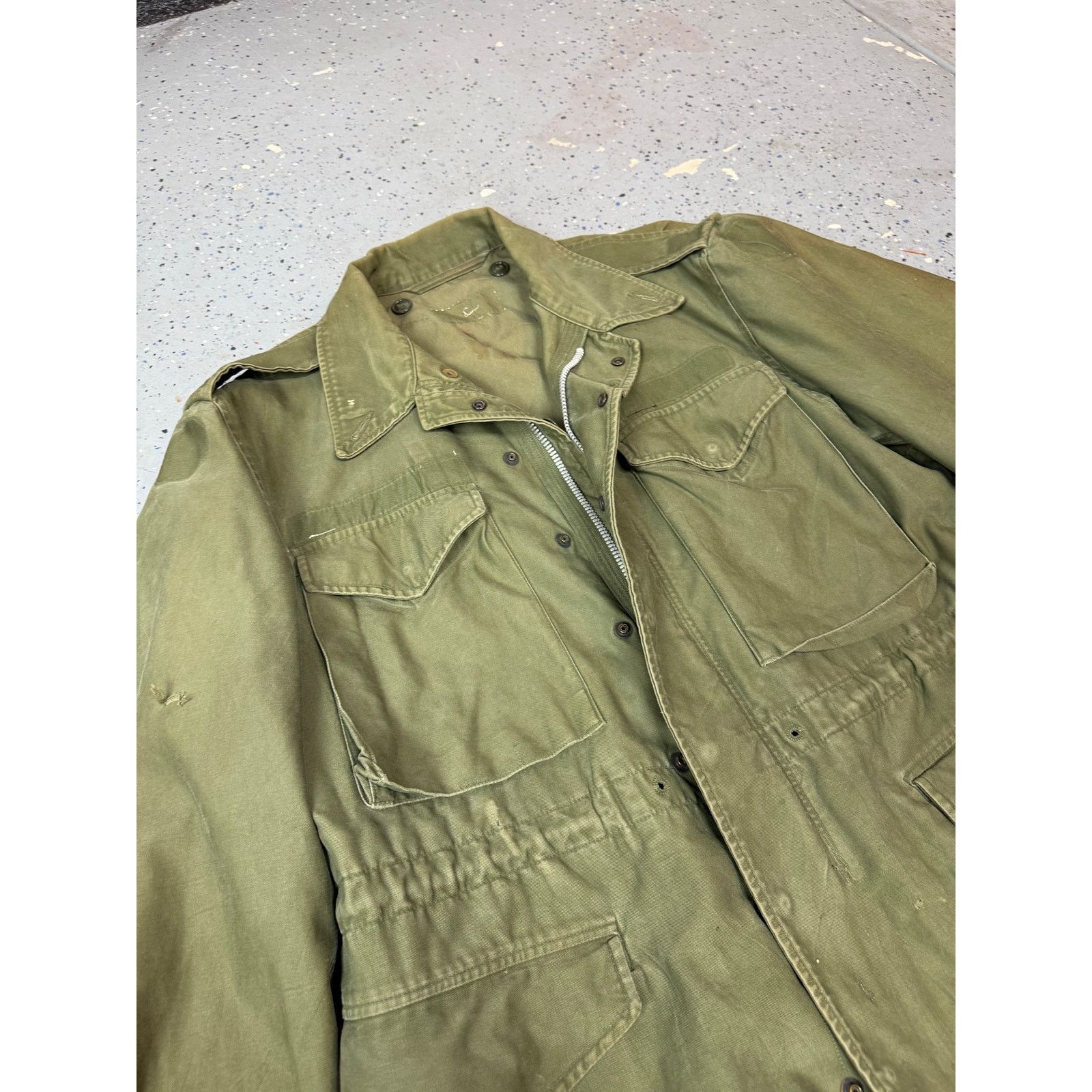 & Other Stories Vietnam-era U.S. Army M-65 field jacket, 1965-1967 Size US L / EU 52-54 / 3 - 6 Thumbnail