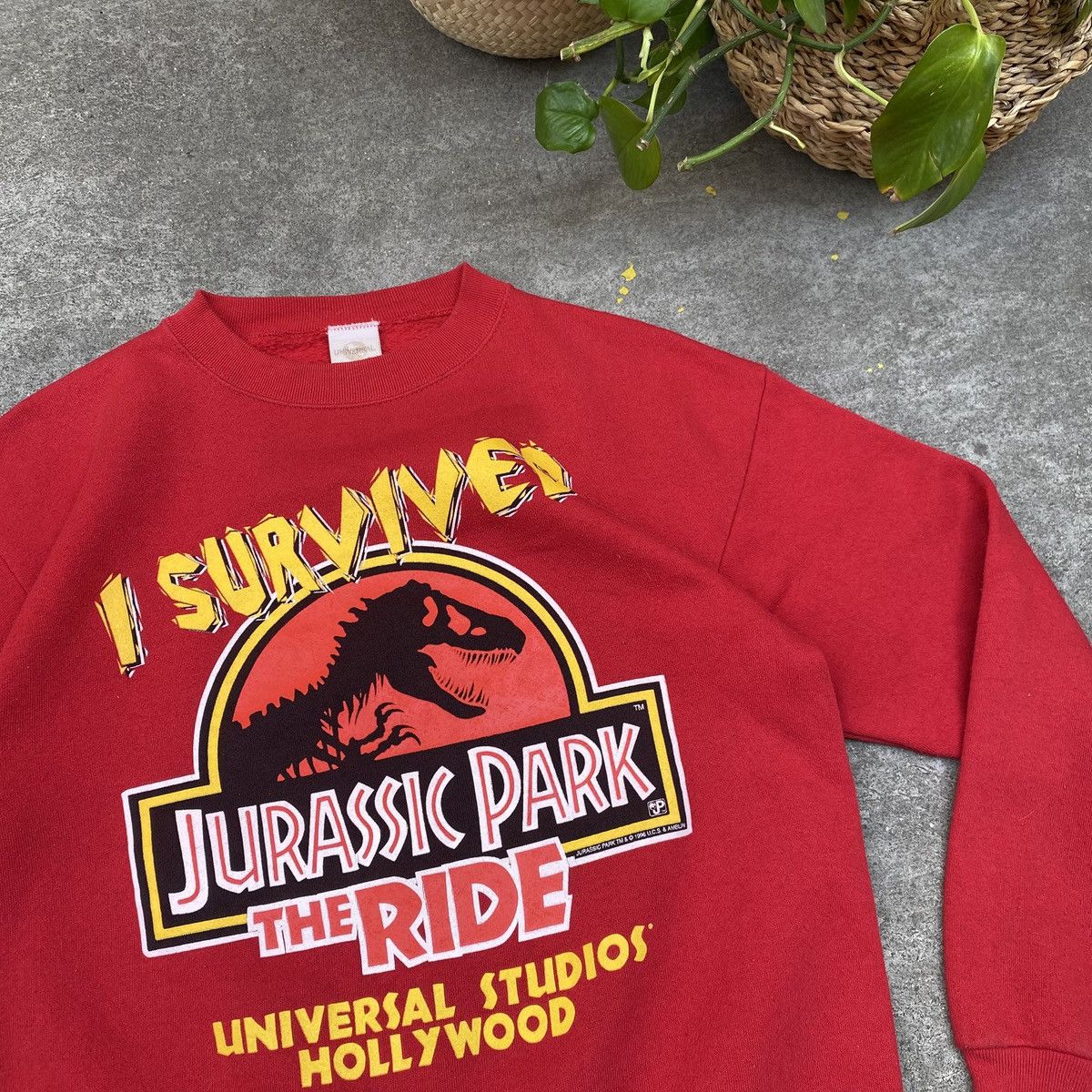 Vintage Vintage 1996 Jurassic Park The Ride Crewneck Size US M / EU 48-50 / 2 - 3 Thumbnail