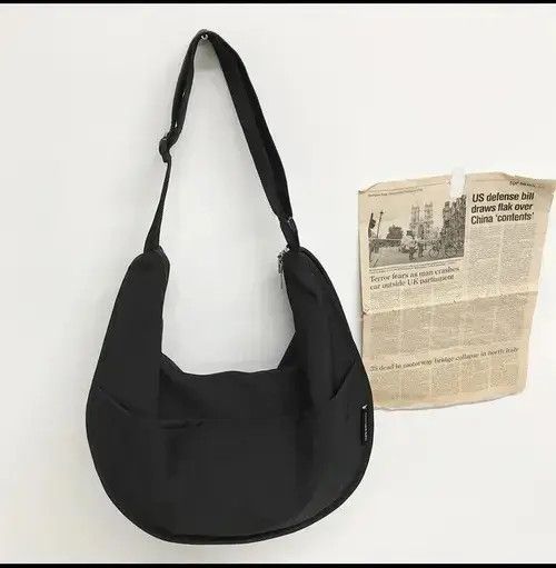Japanese Brand × Vintage Large Capacity Nylon Hobos/Crossbody Bags Unisex Size ONE SIZE - 4 Thumbnail