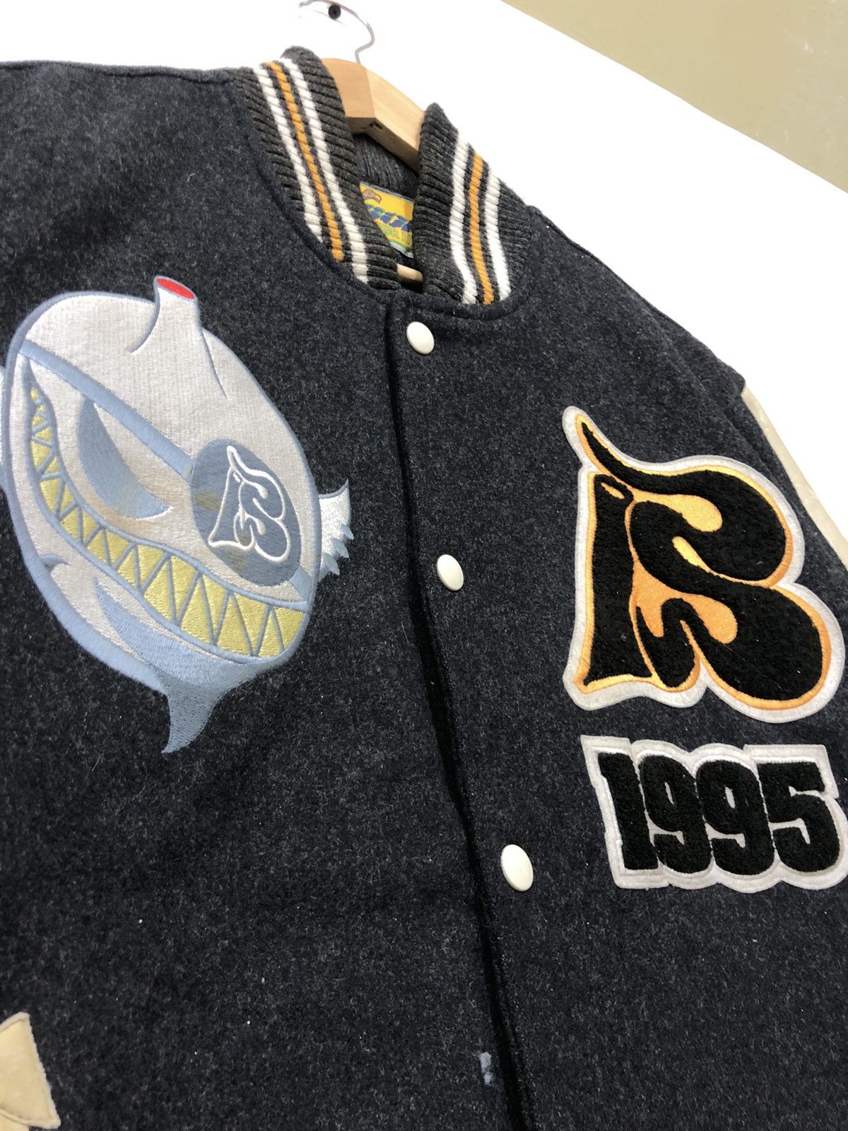 Japanese Brand × Vintage VARSITY JACKT B. O. N. G. 1995 Size US M / EU 48-50 / 2 - 5 Thumbnail
