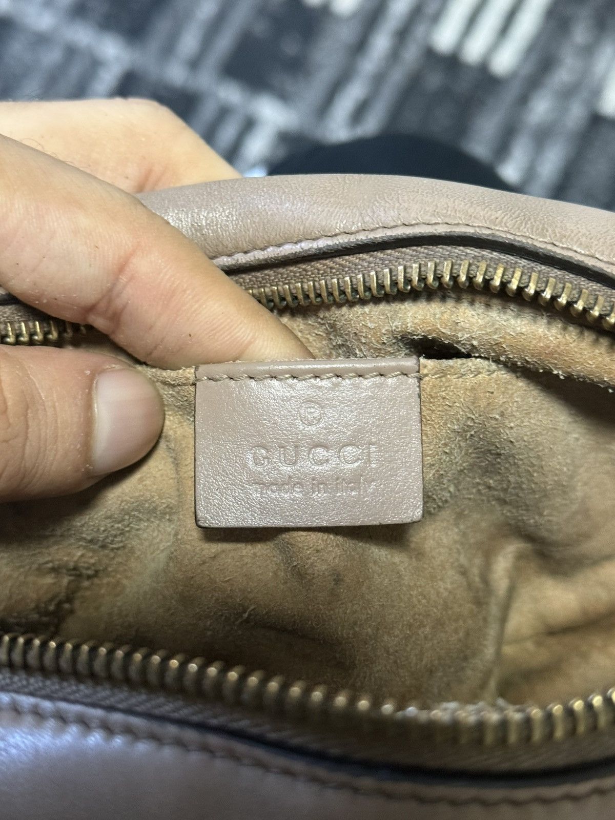 Gucci Gucci GG Marmont Mini Camera Bag in Taupe Leather Size ONE SIZE - 9 Thumbnail