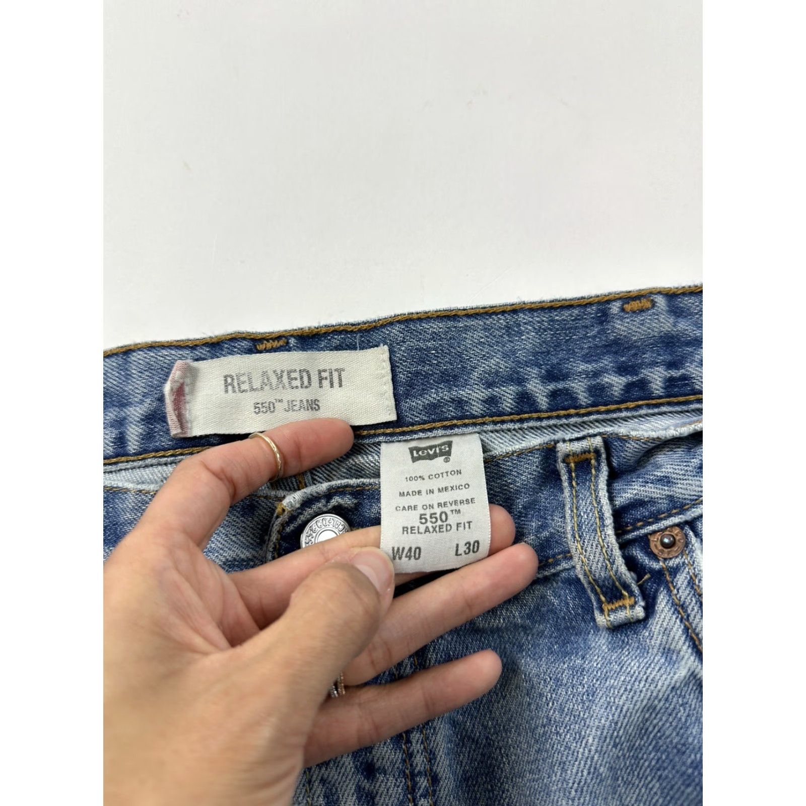 Levi's VINTAGE Levi's 550 Jeans Men 36x29 Blue 100% Cotton Relaxed Tapered Red Tab Mens Size US 36 / EU 52 - 5 Thumbnail