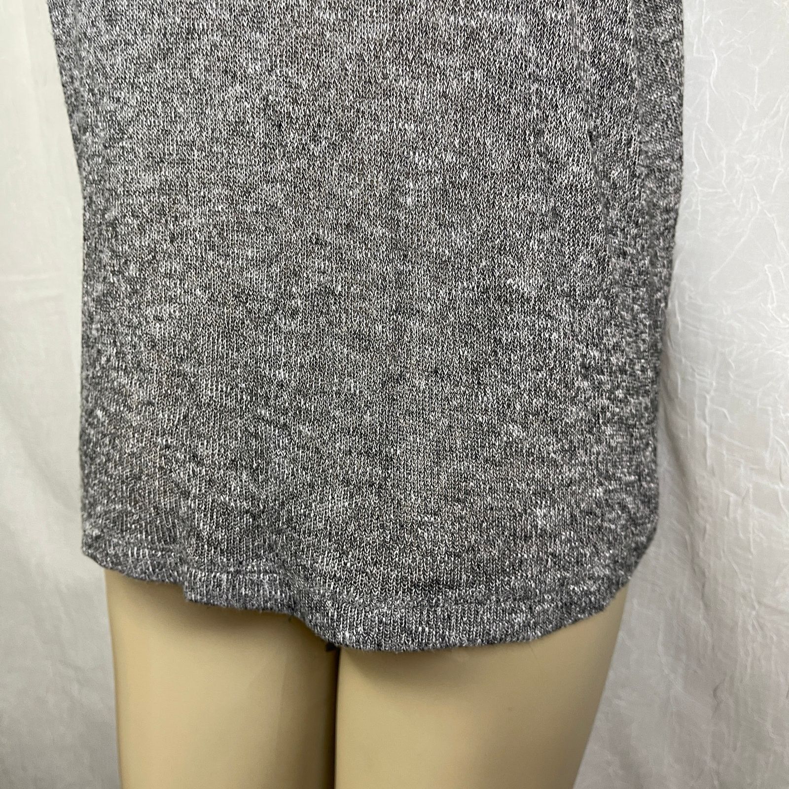 Pink Victoria’s Secret PINK Gray Slouchy Sheer Tank Top Sequins Size M / US 6-8 / IT 42-44 - 15 Thumbnail