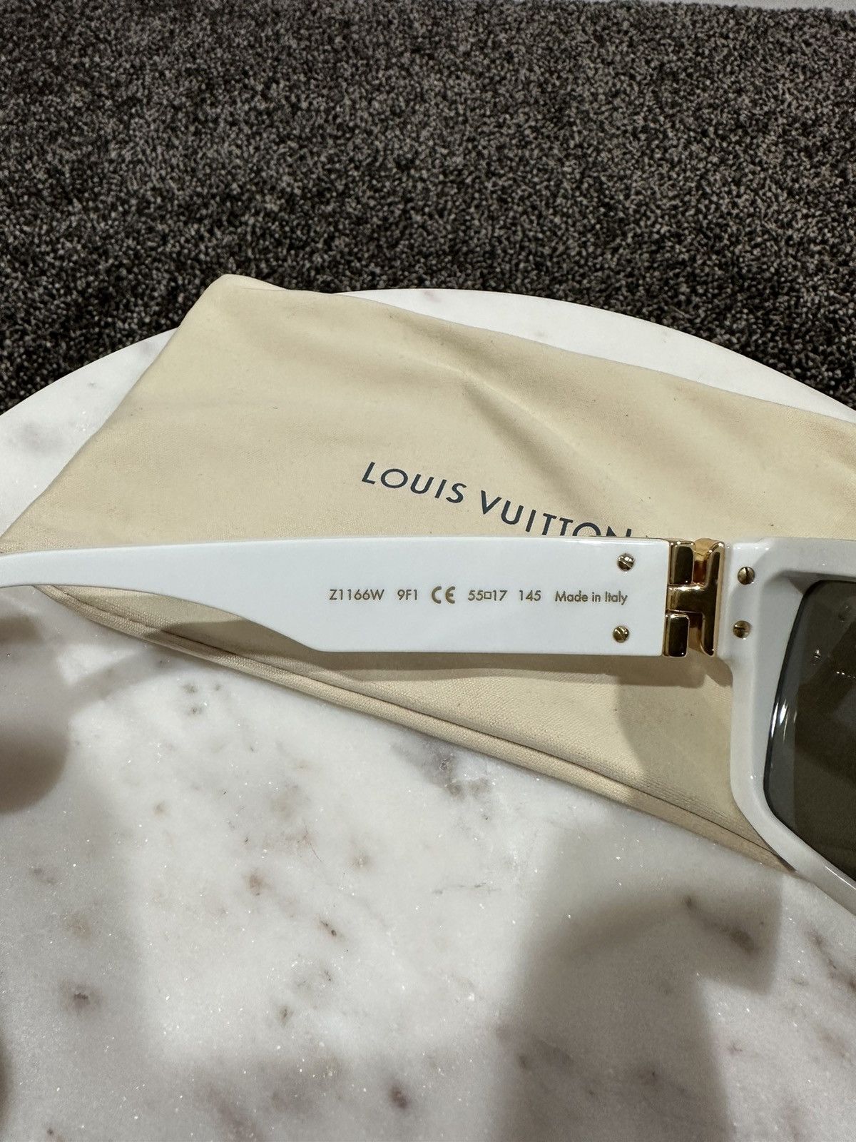 Louis Vuitton Louis Vuitton Virgil Abloh White 1.1 Millionaires Sunglasses Size ONE SIZE - 8 Thumbnail