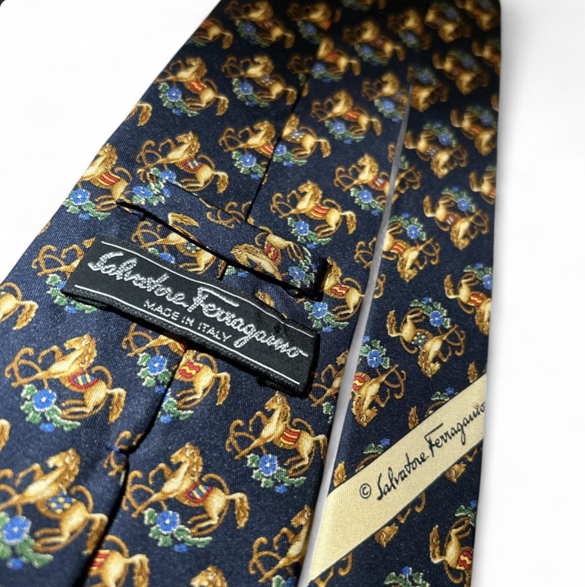 Salvatore Ferragamo 🔥Free Shipping Ferragamo Tie 🔥 Size ONE SIZE - 5 Thumbnail