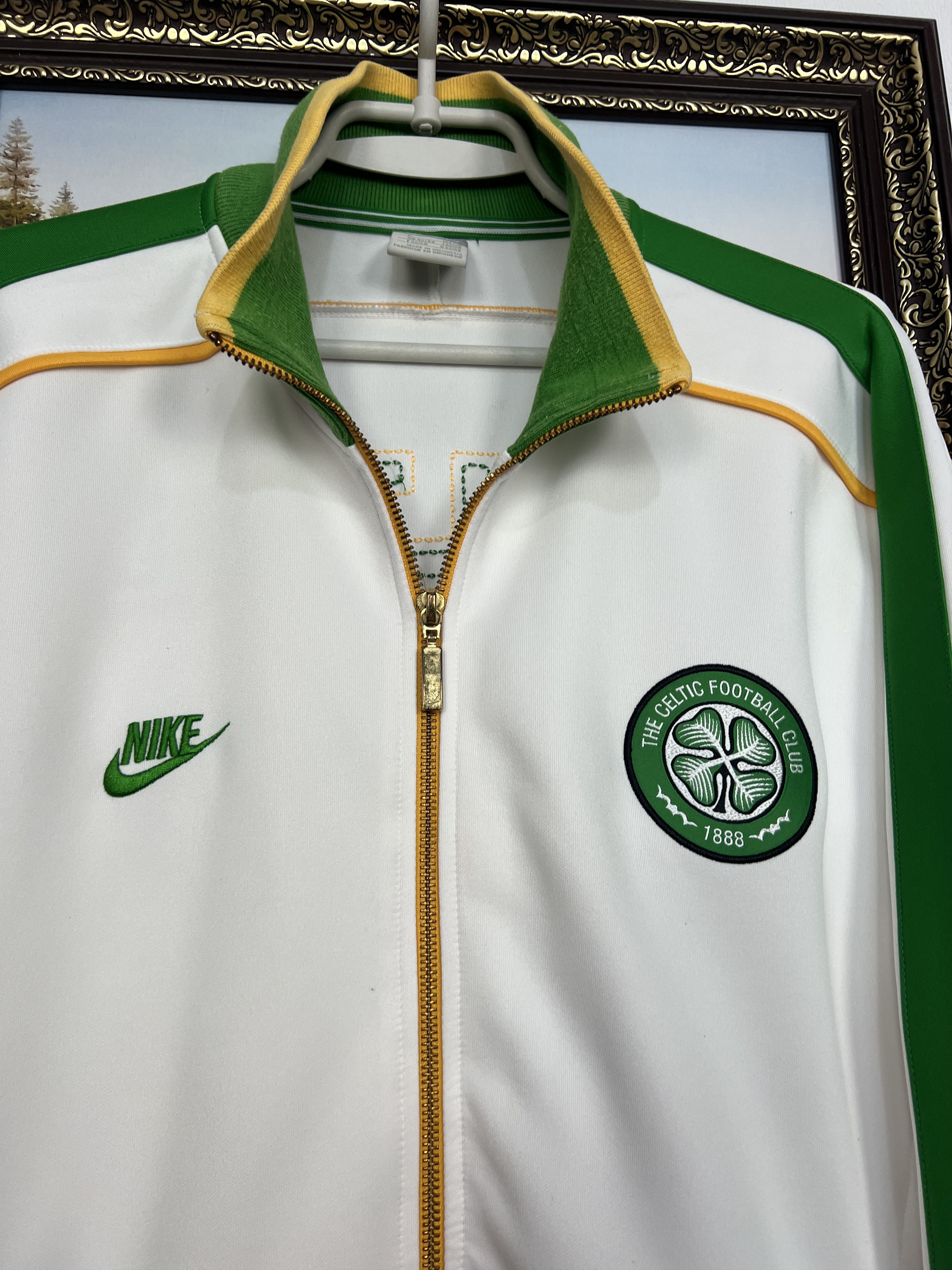 Nike Vintage Celtic Football Jacket Soccer Zip Track Top Rare Size US L / EU 52-54 / 3 - 3 Thumbnail