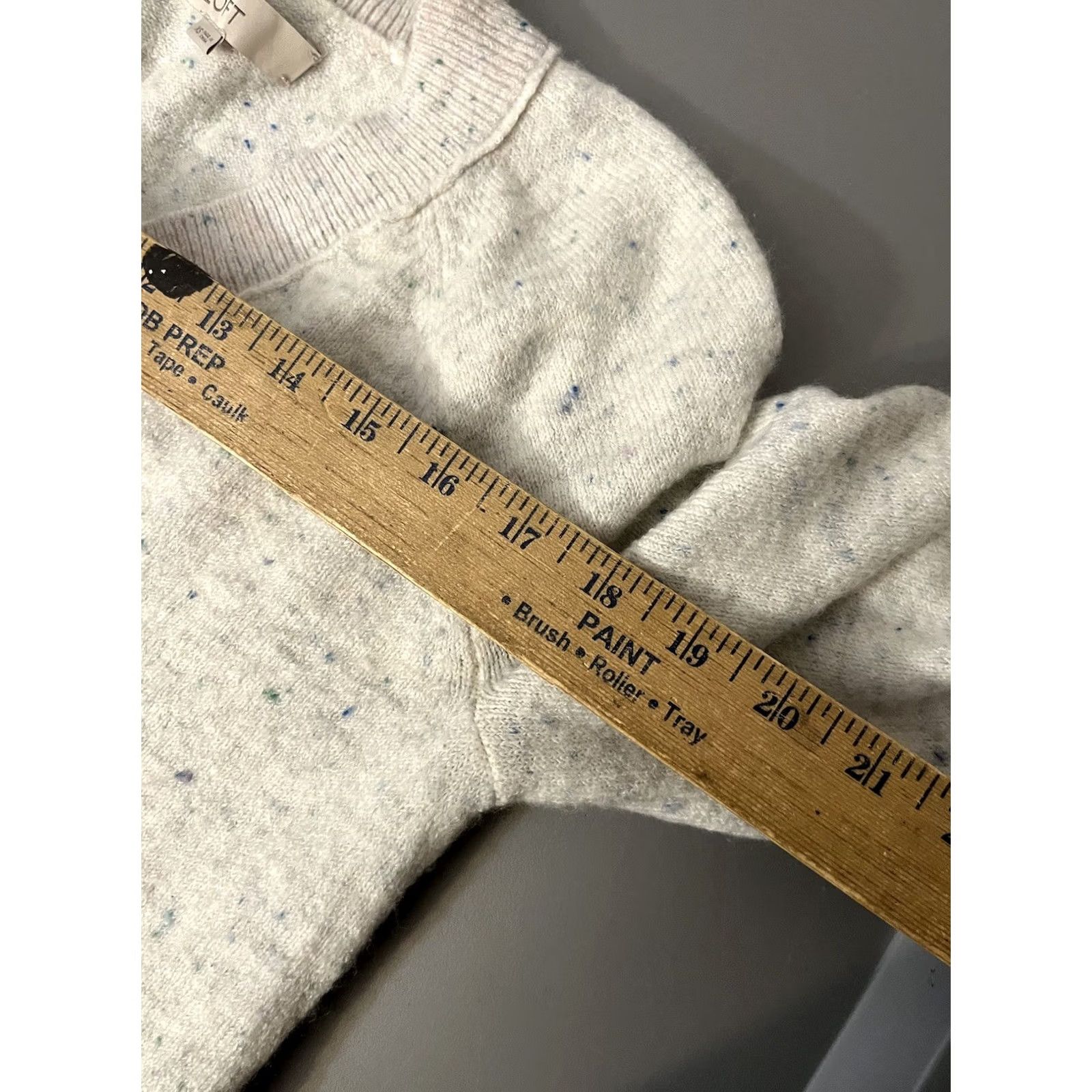 Loft LOFT Gray Speckled Knit Pullover Sweater Stretch V-Neck Long Sleeve XS Size XS / US 0-2 / IT 36-38 - 5 Thumbnail