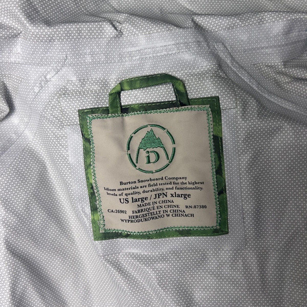 Burton iDiom 2009 Burton iDiom Fujiwara “Lily Print” Jacket NWT Sz Large Size US L / EU 52-54 / 3 - 6 Thumbnail