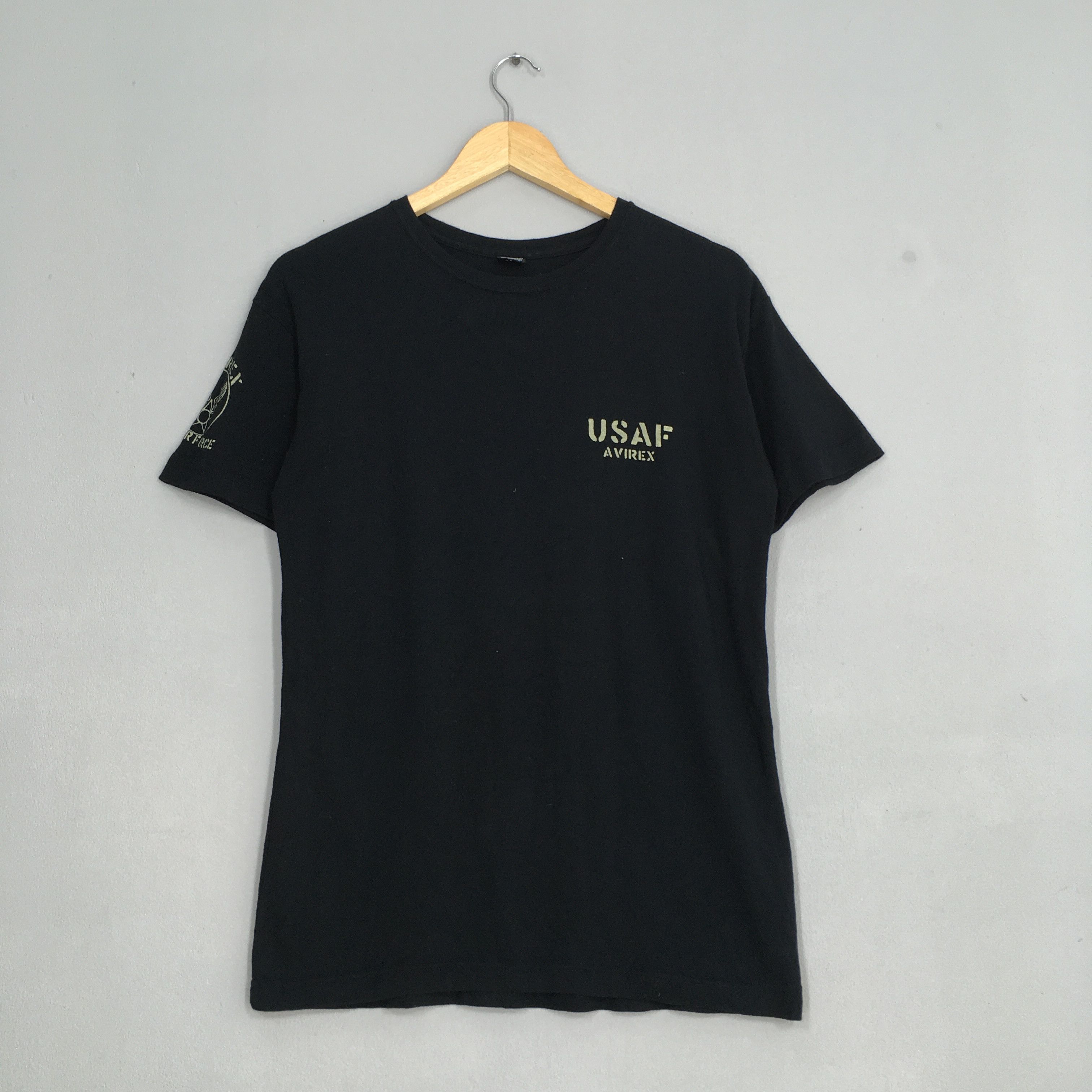 Avirex × Vintage Vintage Avirex Usa Air Force USAF Black T shirt Medium Size US M / EU 48-50 / 2 - 3 Thumbnail