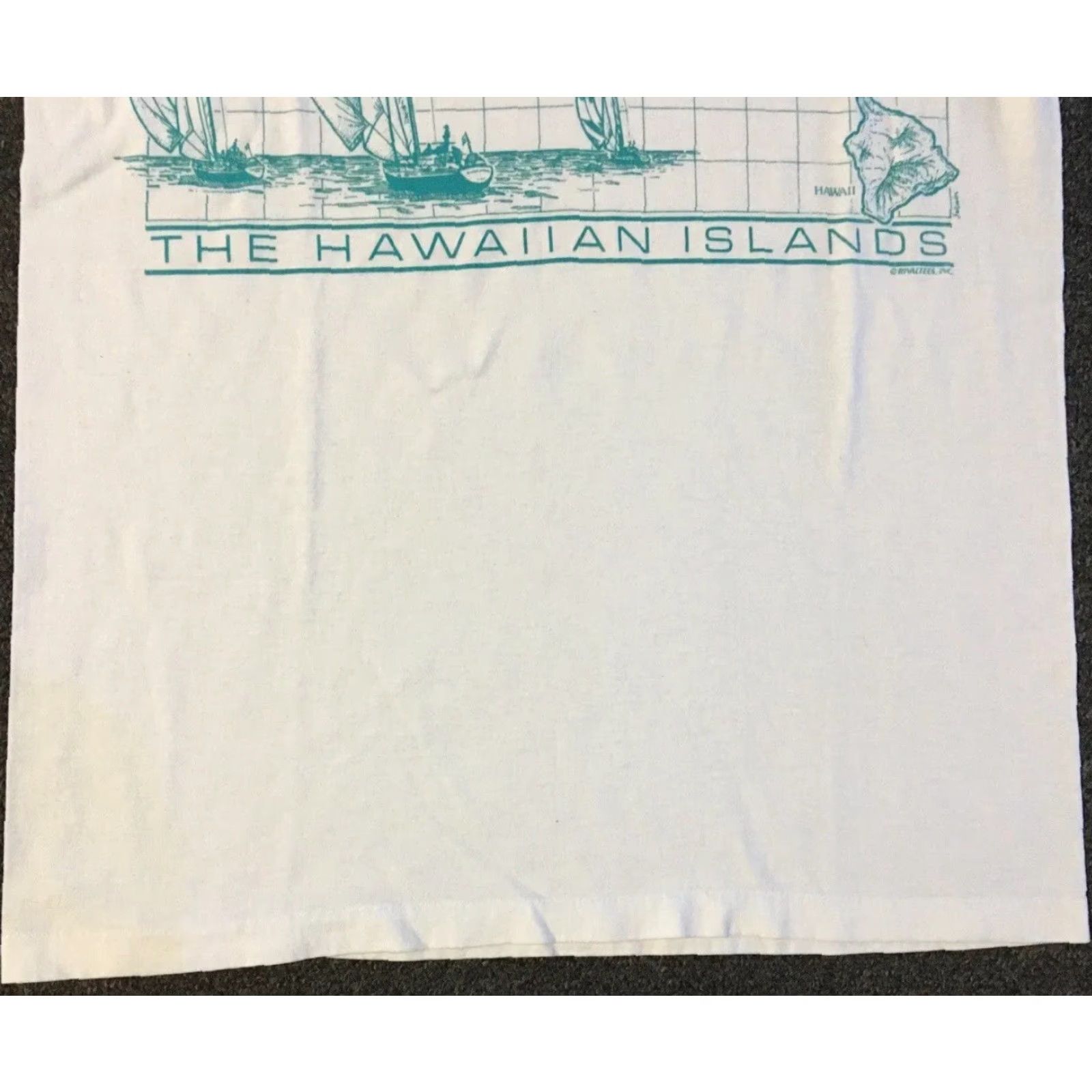 Vintage VINTAGE 90s Hawaii Island Faded Shirt S White Beach Water Graphic Tee Men's Size US S / EU 44-46 / 1 - 4 Thumbnail