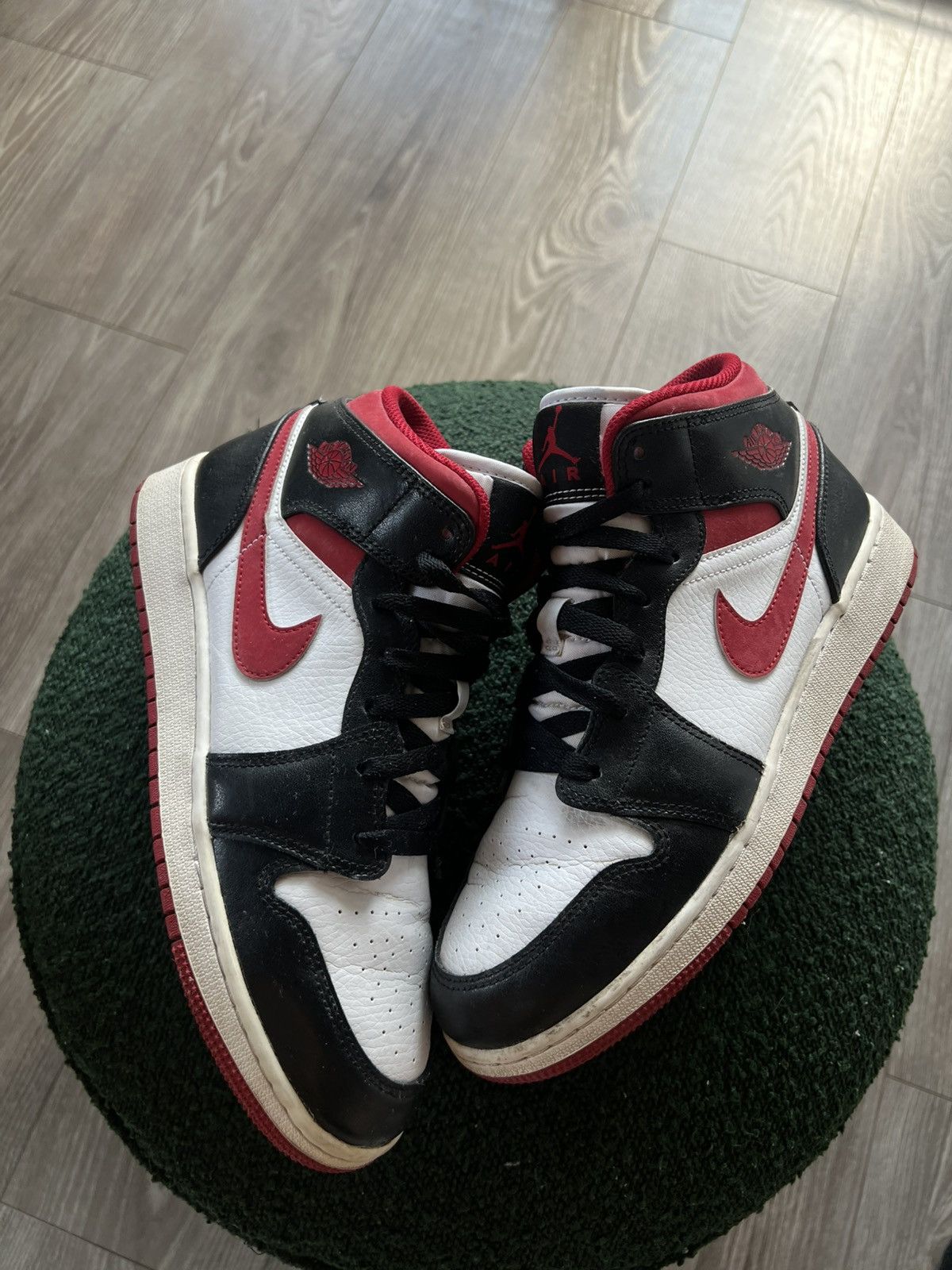 Nike Nike Air Jordan 1 Retro White Gym Mid GS Black/Red Y2K 7 Size US 7.5 / EU 40-41 - 2 Thumbnail