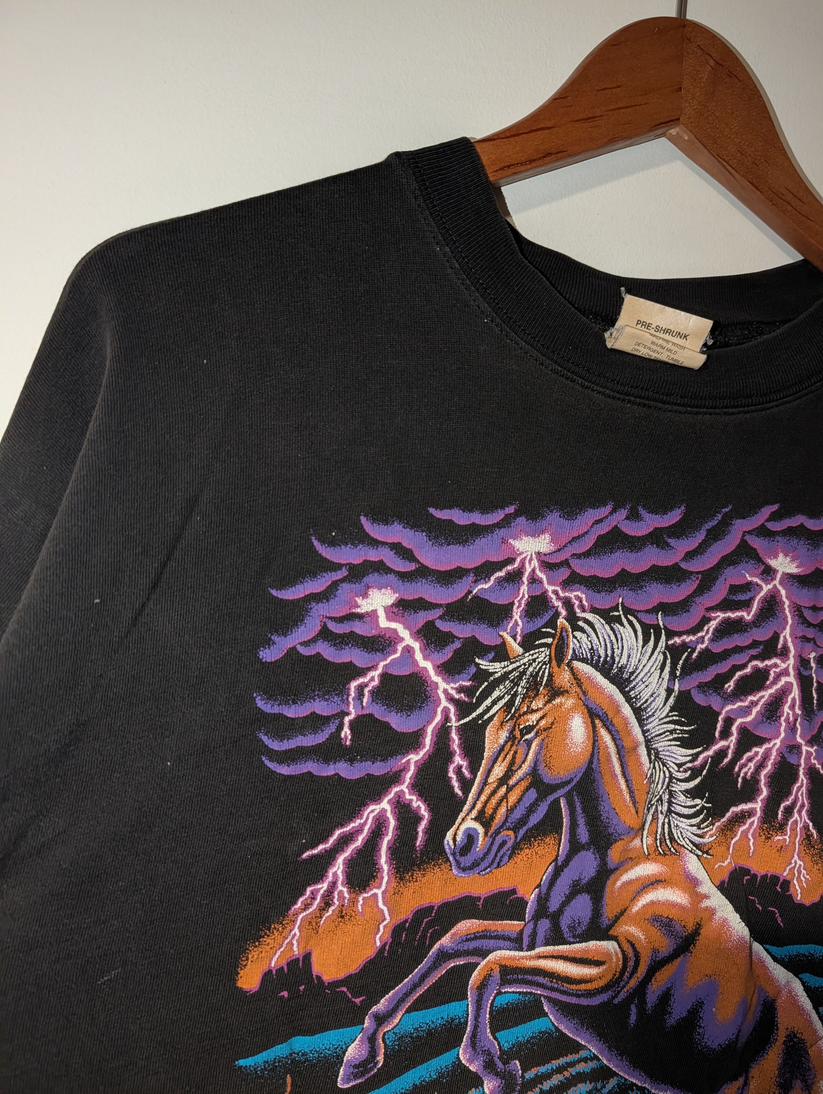 Arts & Science Vintage 90s Cotton Rearing Horse Lightning T Shirt Mens XL Size US XL / EU 56 / 4 - 9 Thumbnail