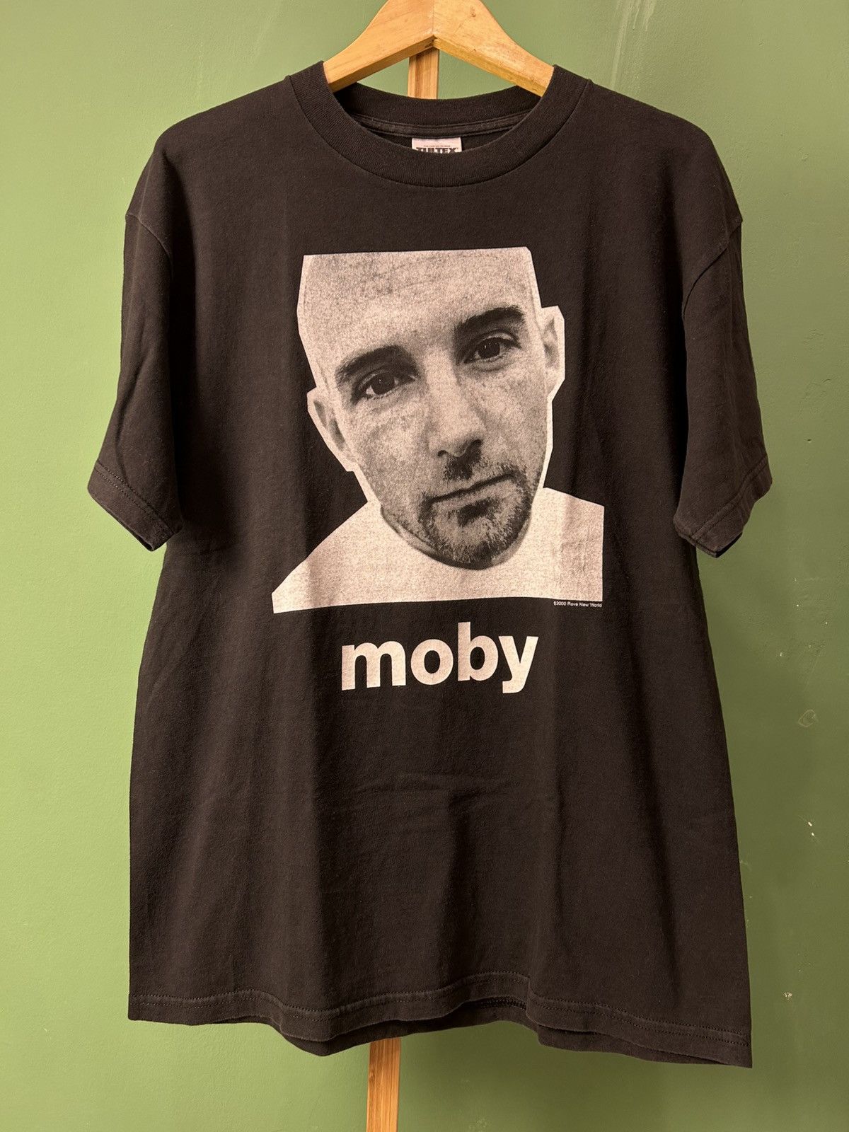 Band Tees Moby Rave New World 2000 DJ Electronic Vintage Tee Size US L / EU 52-54 / 3 - 1 Thumbnail
