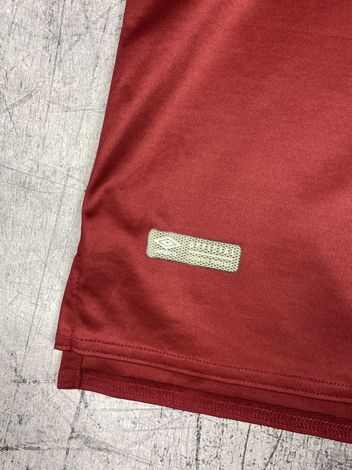Umbro Umbro West Ham FC Soccer Jersey Tee T Shirt Size US M / EU 48-50 / 2 - 8 Thumbnail