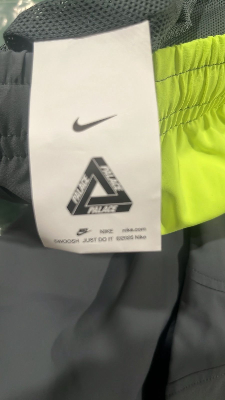 Palace Nike Palace Total P90 Track Bottom Size US 36 / EU 52 - 6 Thumbnail